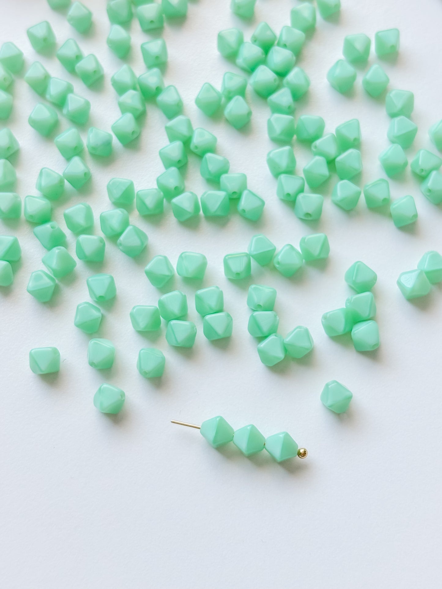 Glass bead 6mm, Czech glass bead, 50pcs