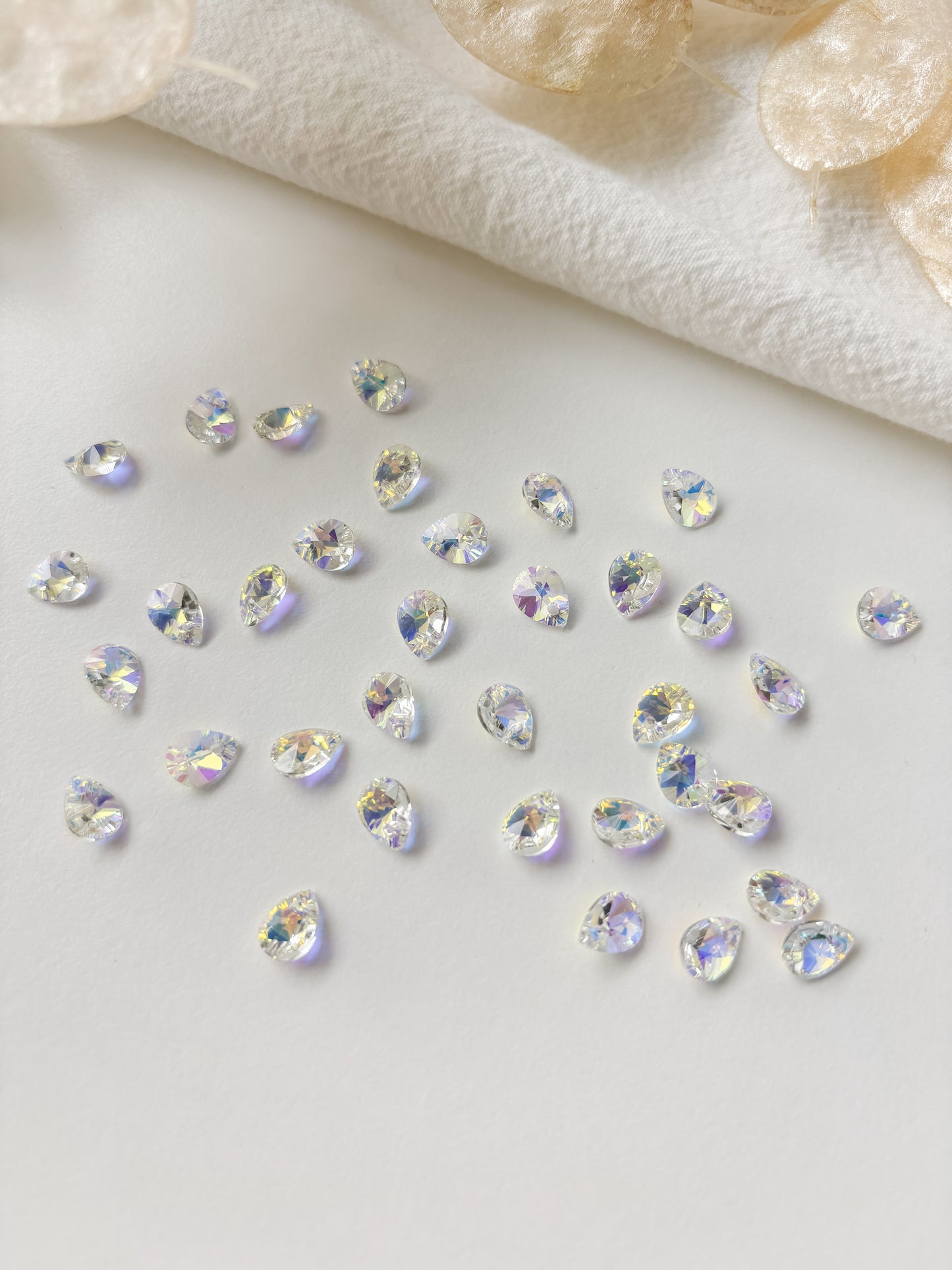 Glass pendant AB 8x6x4mm, 6pcs