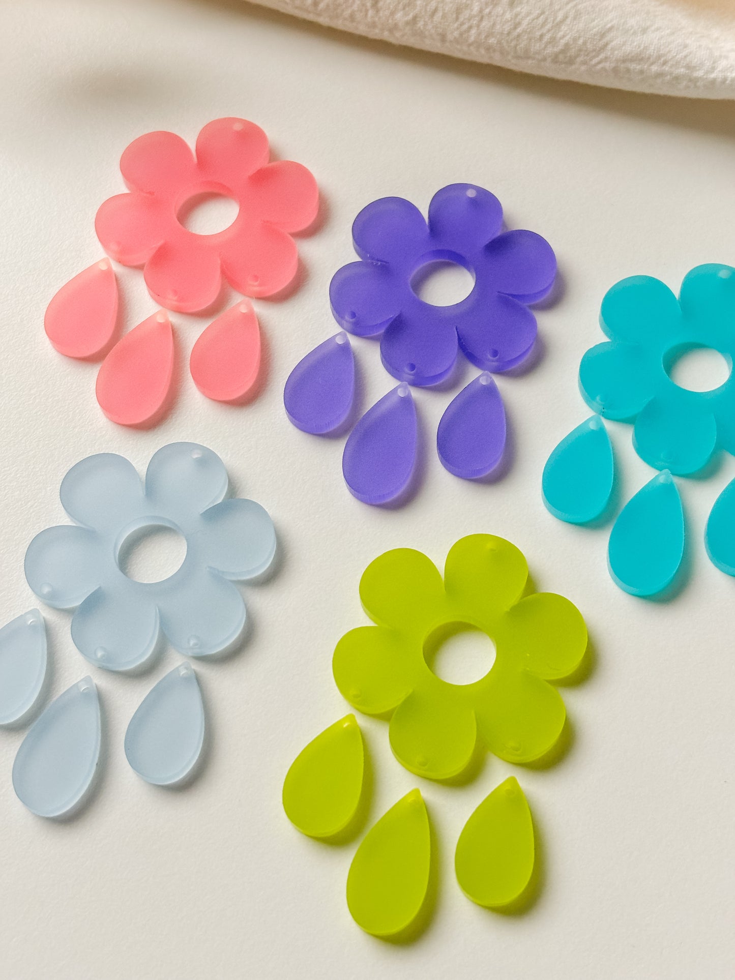 Pendant set 60mm, 1 pair