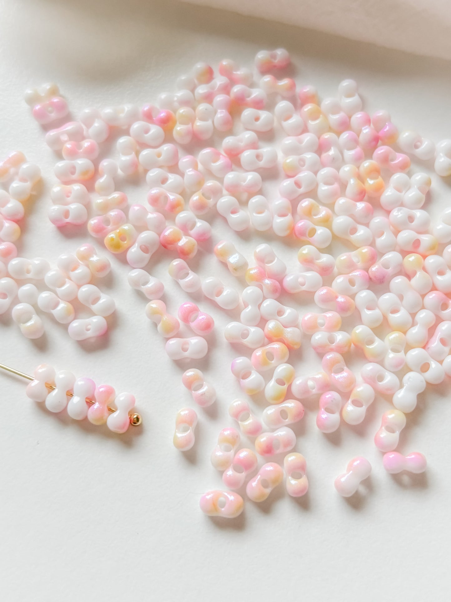 Lasihelmi 5.5~6x3~3.5x3mm, 50kpl