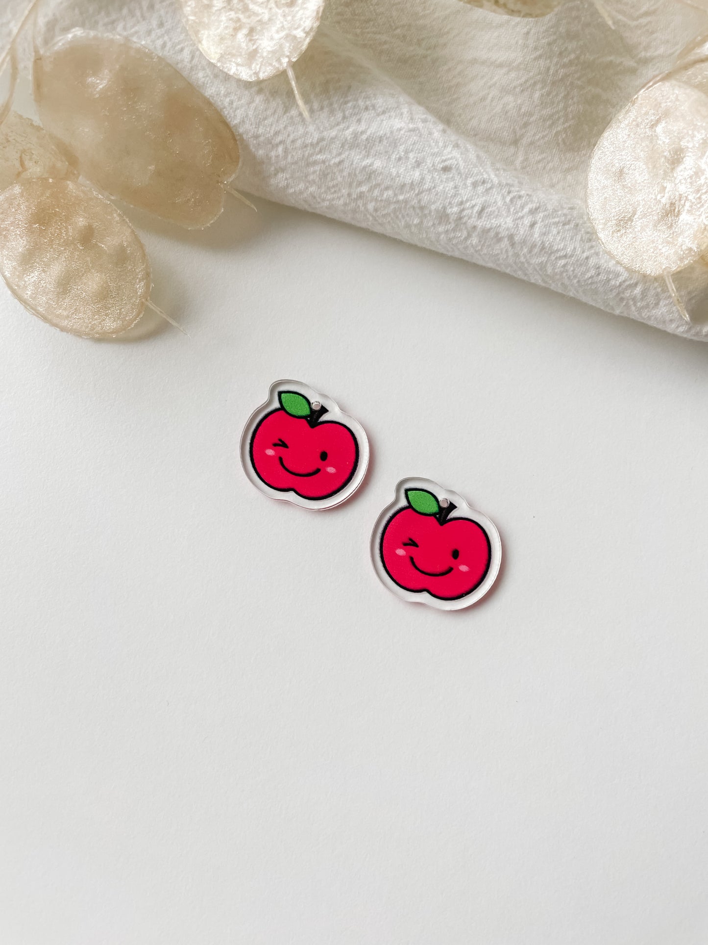 Hänge äpple 23x25x2mm, 1st