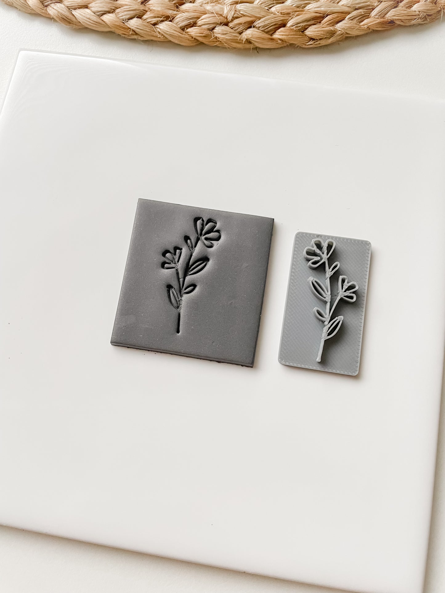 Leimasin kukka, m447