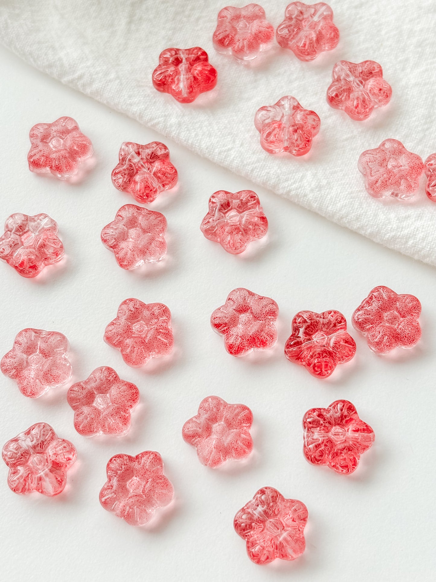 Glass bead flower 12.5x13x5.5mm, 6pcs