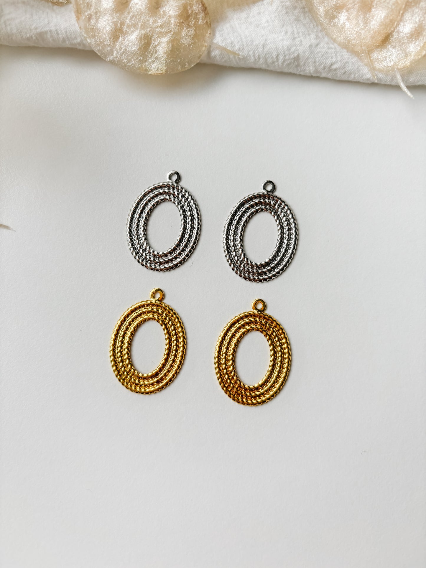 Hänge oval 28x20mm, 1st
