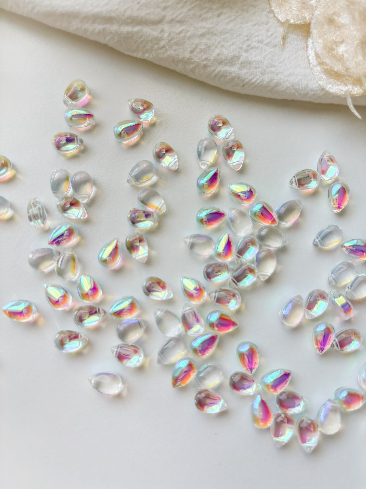 Glass pendant drop 9x6x5mm, 10 pcs