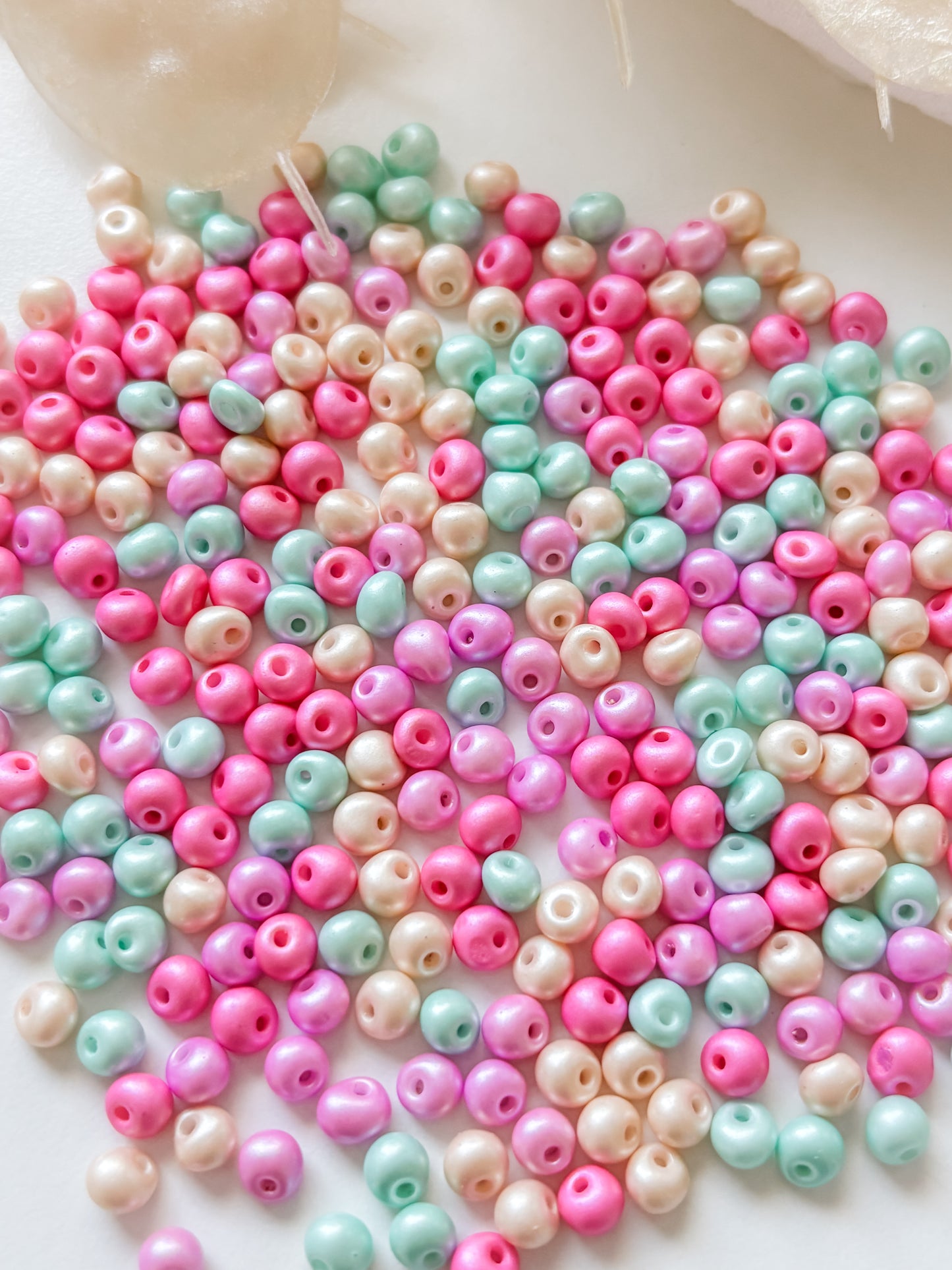 Lasihelmi 4mm, 50kpl