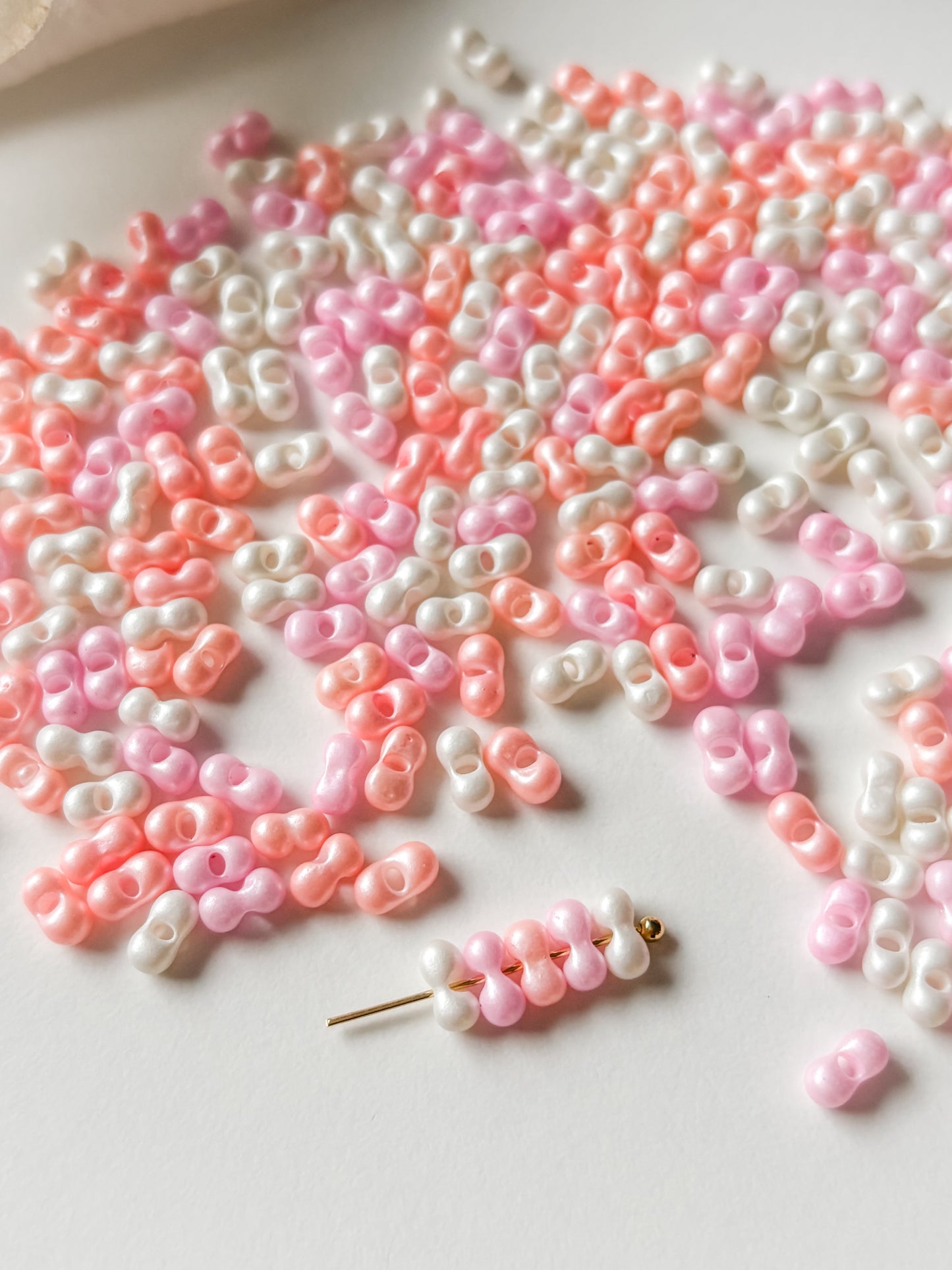 Lasihelmi 5.5~6x3~3.5x3mm, 50kpl