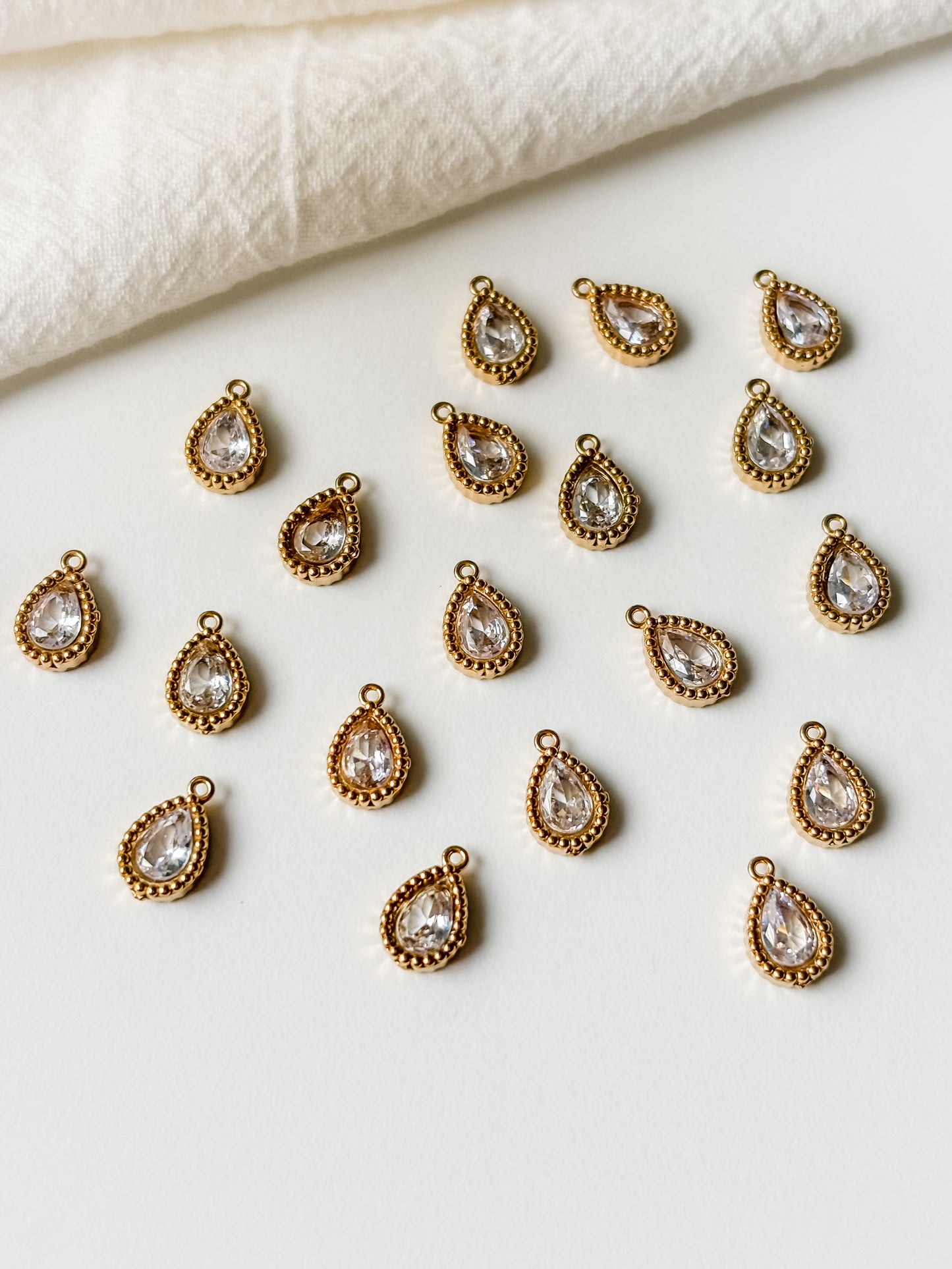 Pendant drop RST304, 10.5x6.5x3mm, 1pc