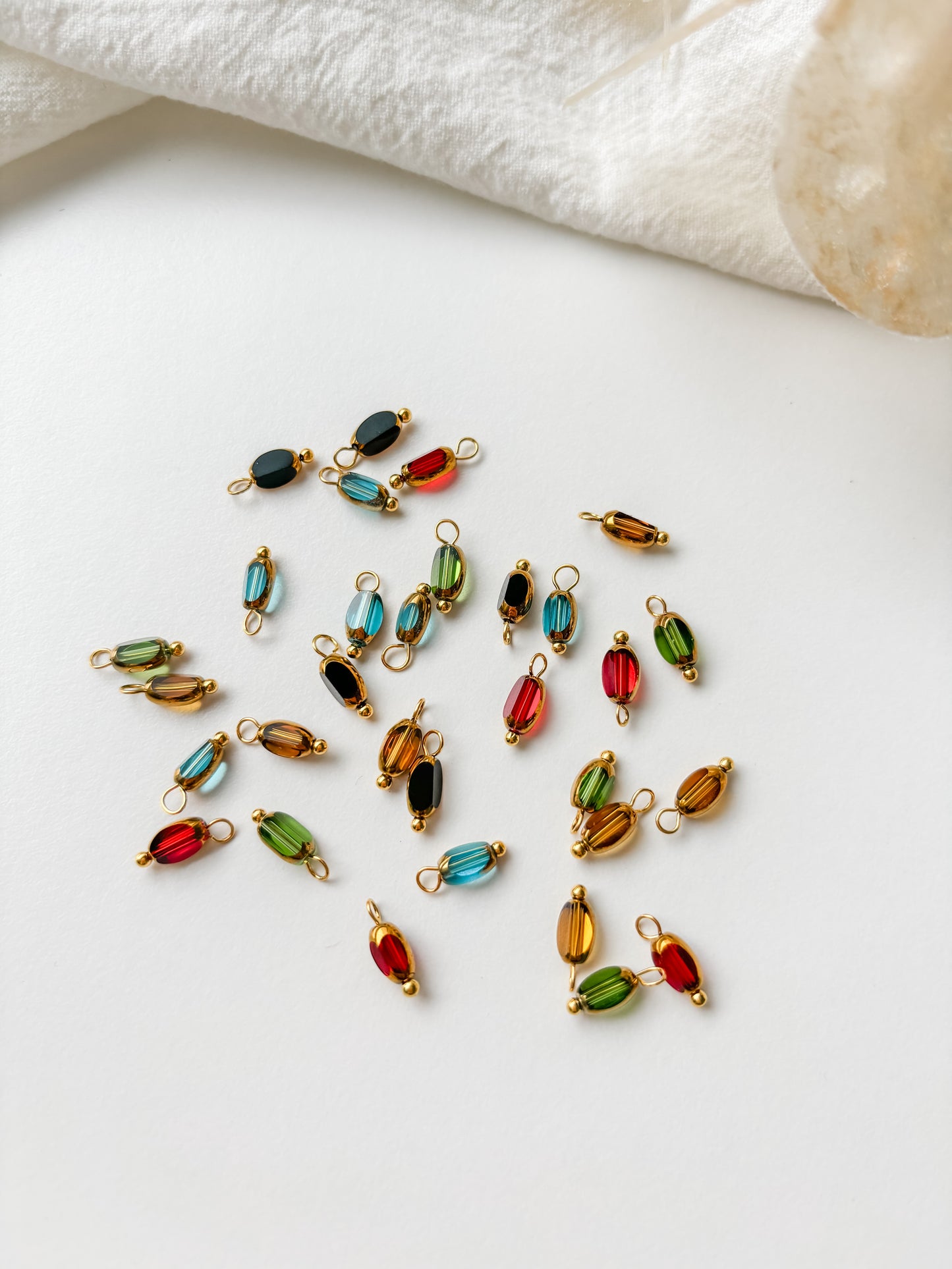 Glass pendant 11x4.5x3mm mix 6 pcs
