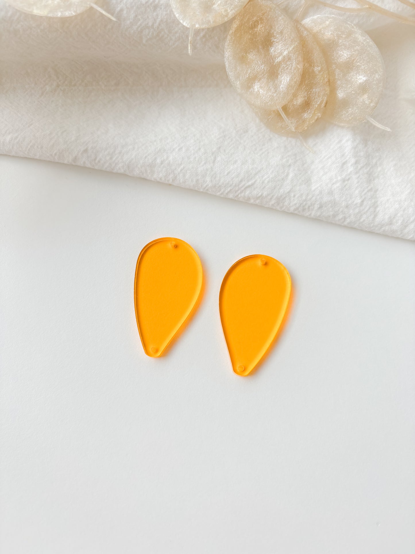 Jewelry divider yellow transparent 40mm
