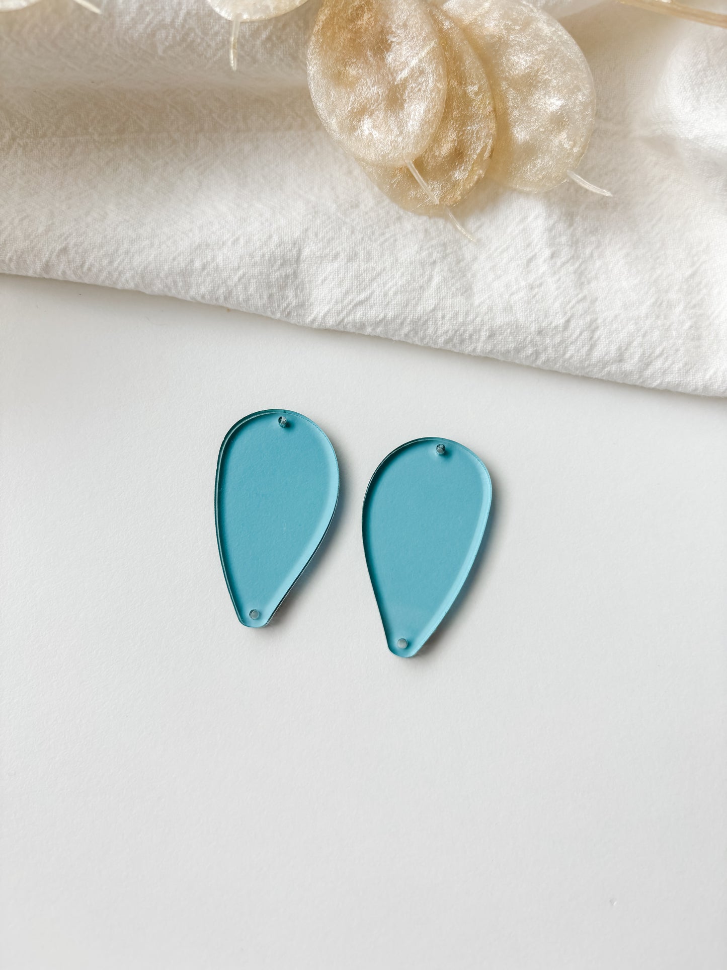 Jewelry divider blue transparent 40mm