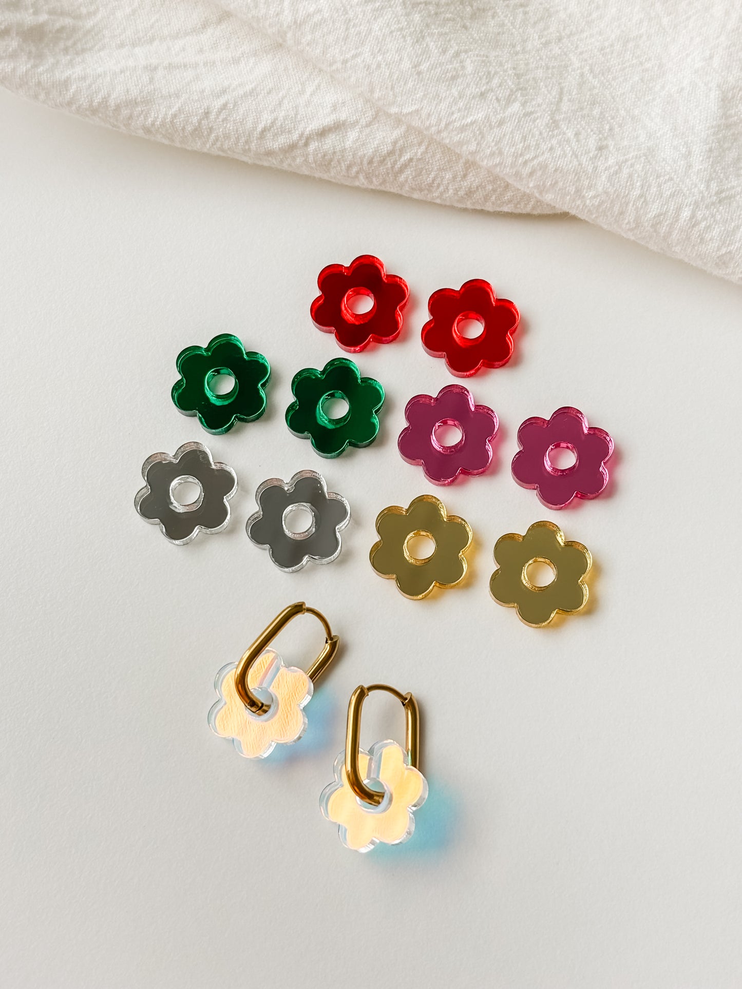Pendant flower 16mm, 6pcs