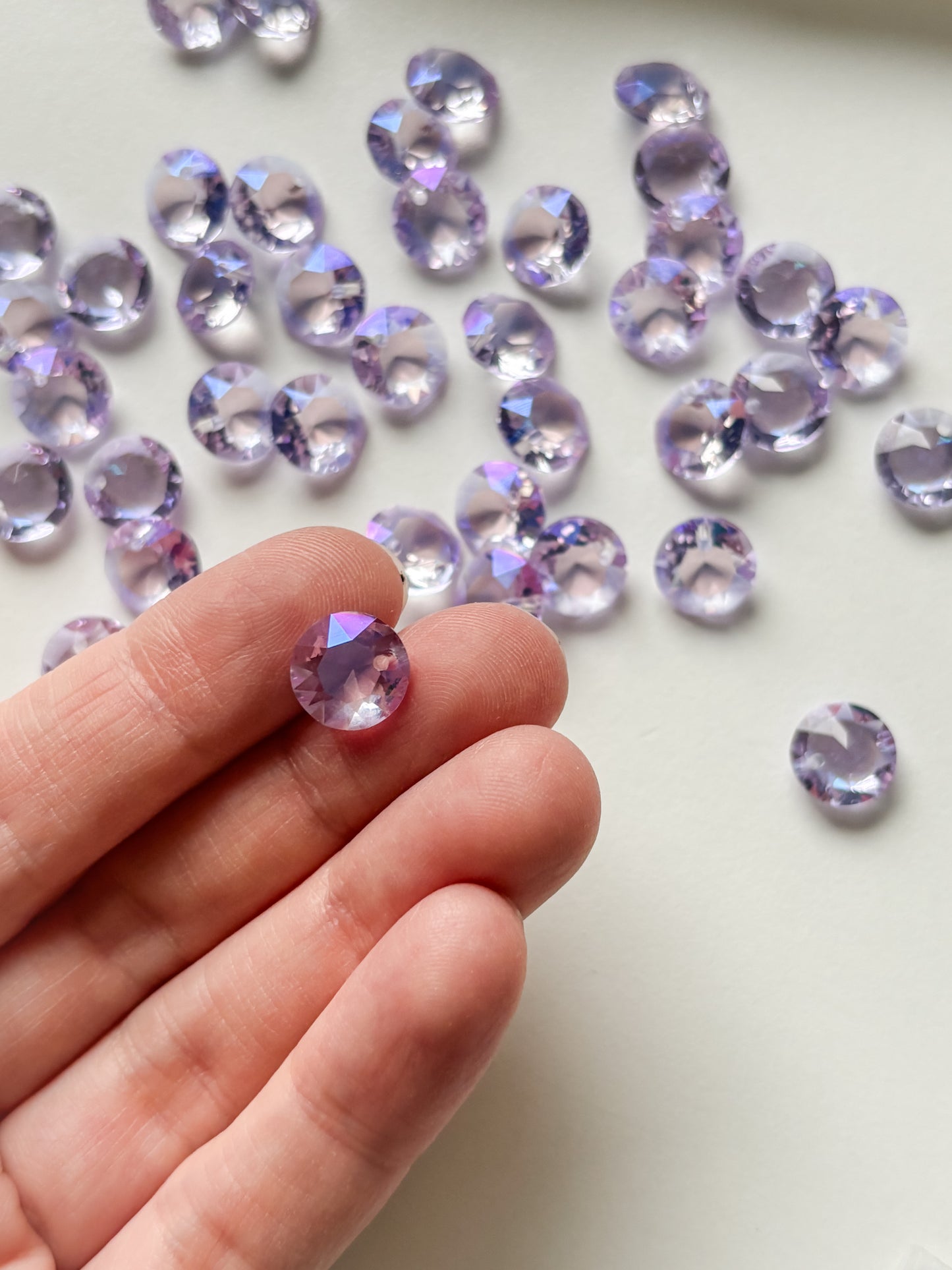 Glass pendant circle 10x5.3mm, 6pcs