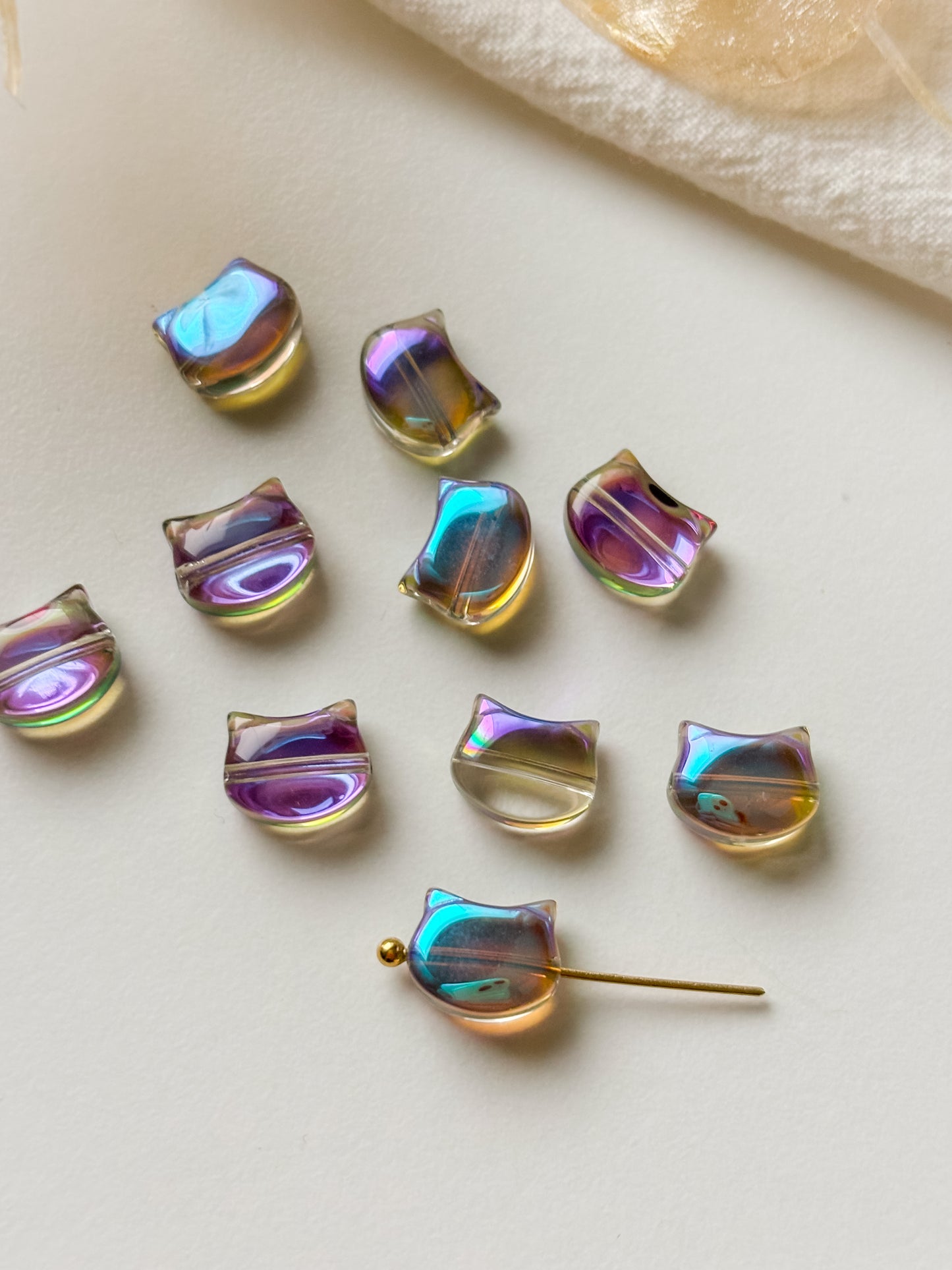 Glass bead cat 10x8mm, 10pcs