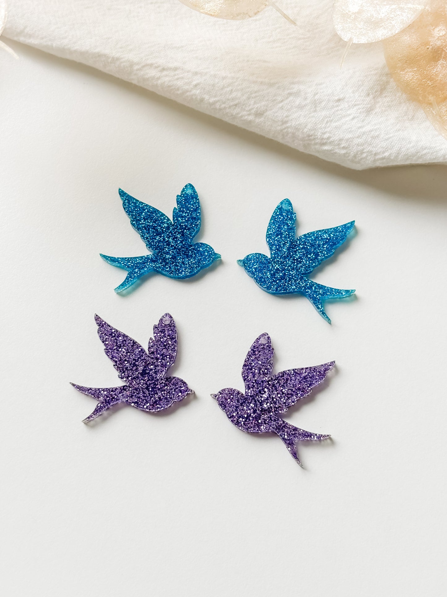 Pendant bird 30x34mm, 1 pair
