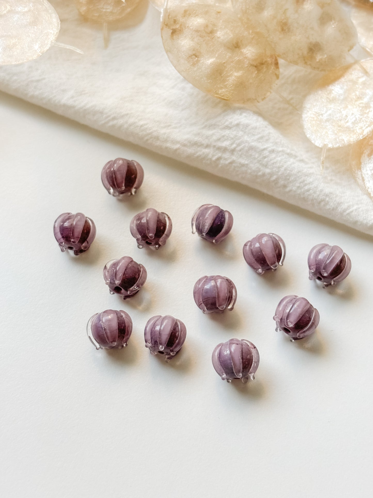 Glass bead 11x13x11~13mm, 1pc