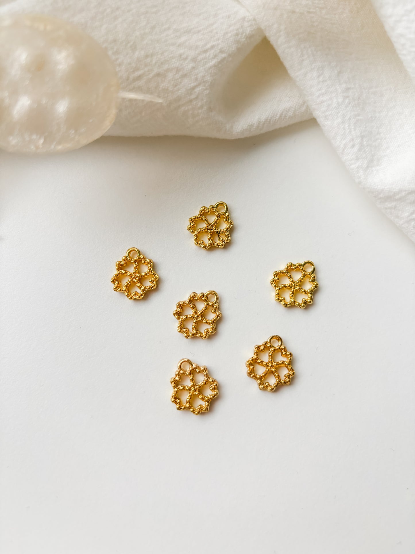 Hängsblomma 13,5x12x2,5mm, 1st
