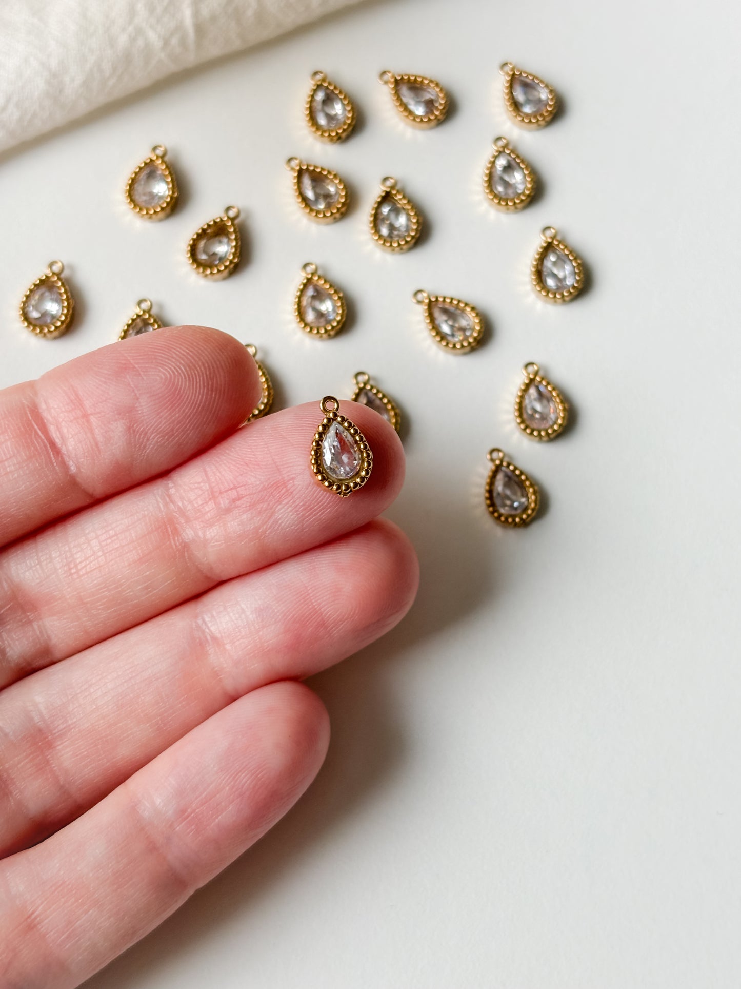 Pendant drop RST304, 10.5x6.5x3mm, 1pc