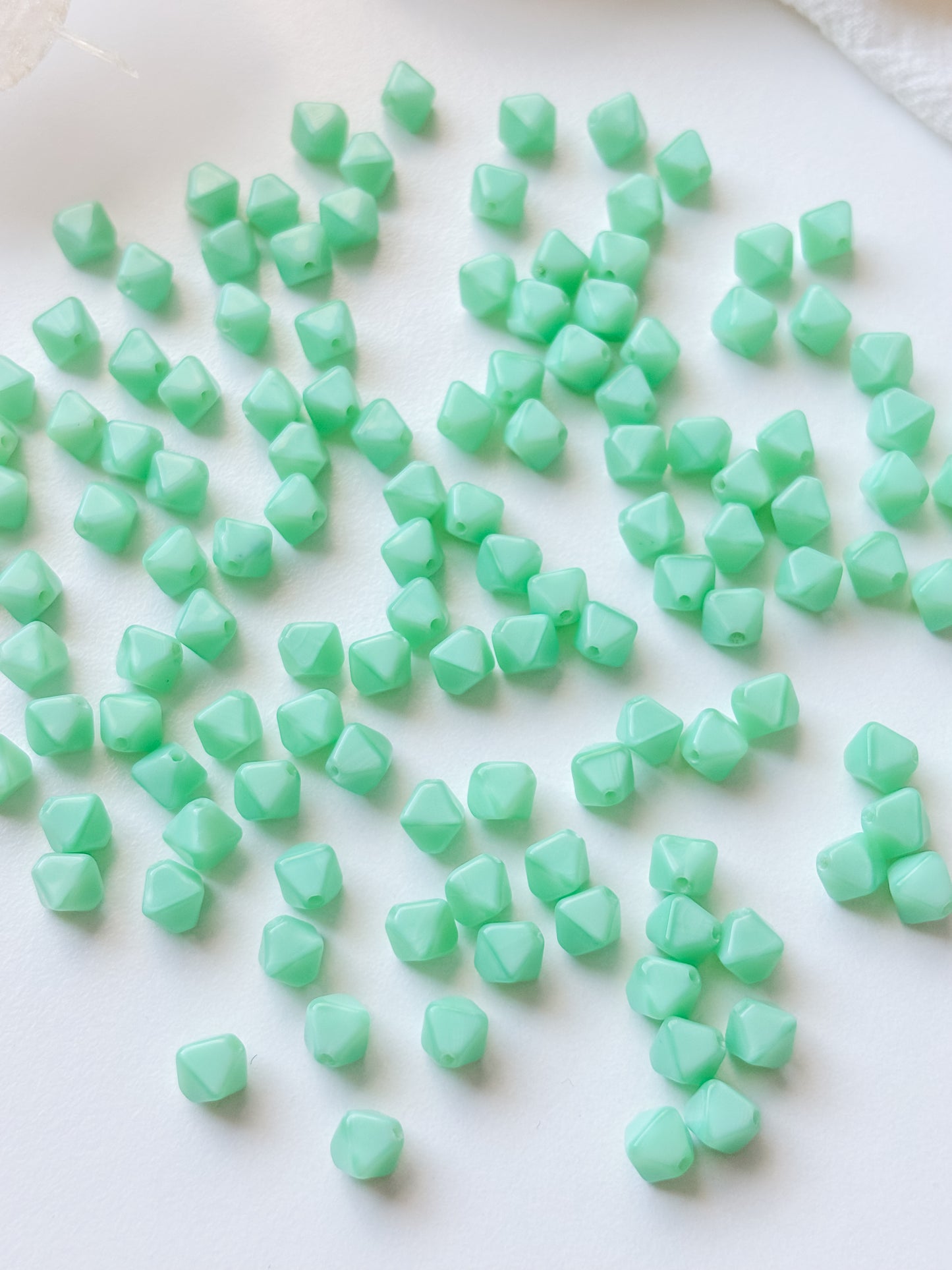 Glass bead 6mm, Czech glass bead, 50pcs