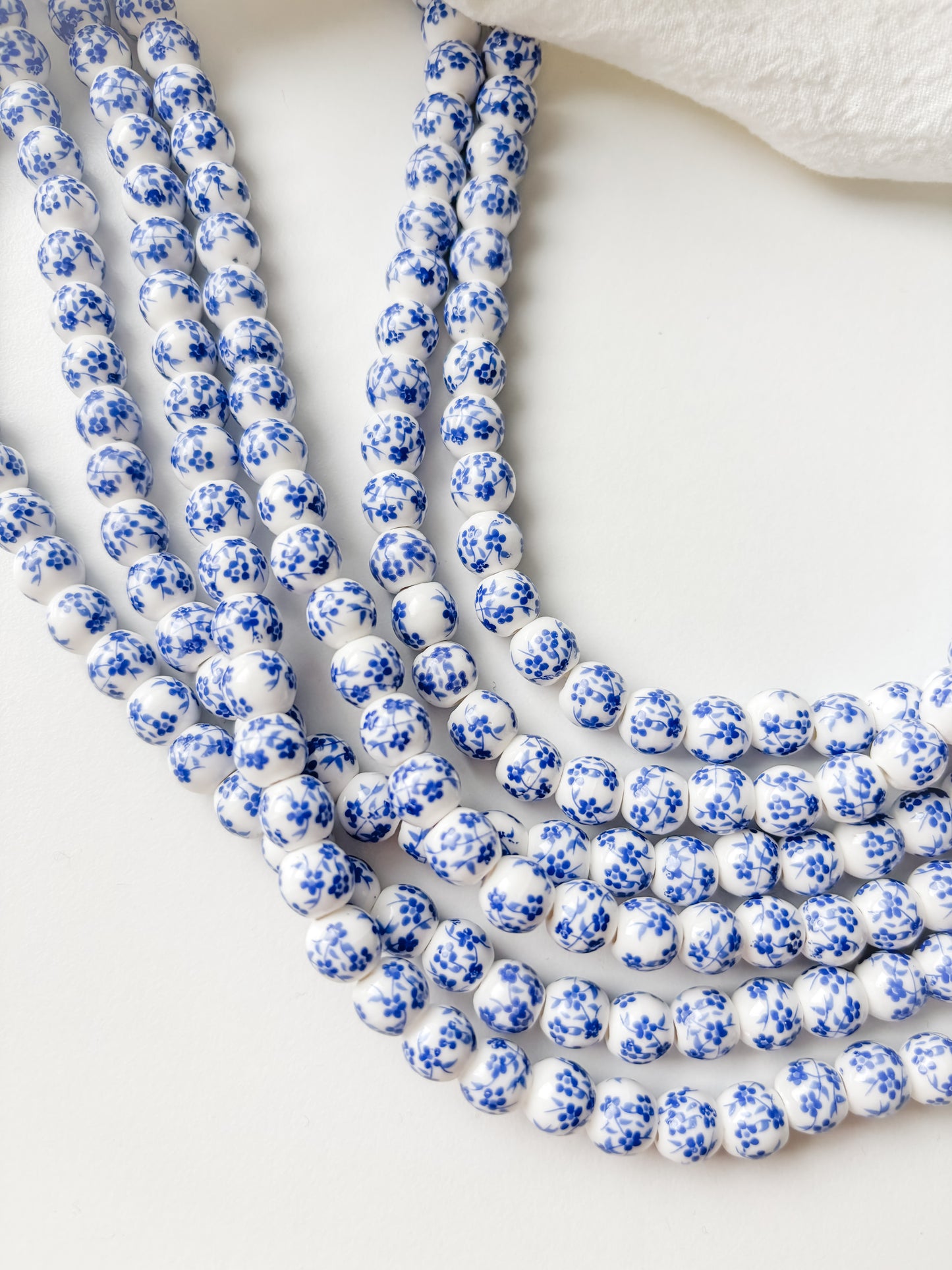 Porcelain bead 8mm