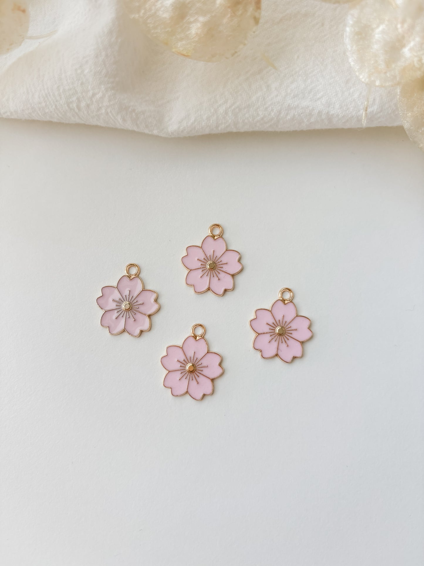Hänge rosa blomma 20,5x17,5x1,5mm, 1st