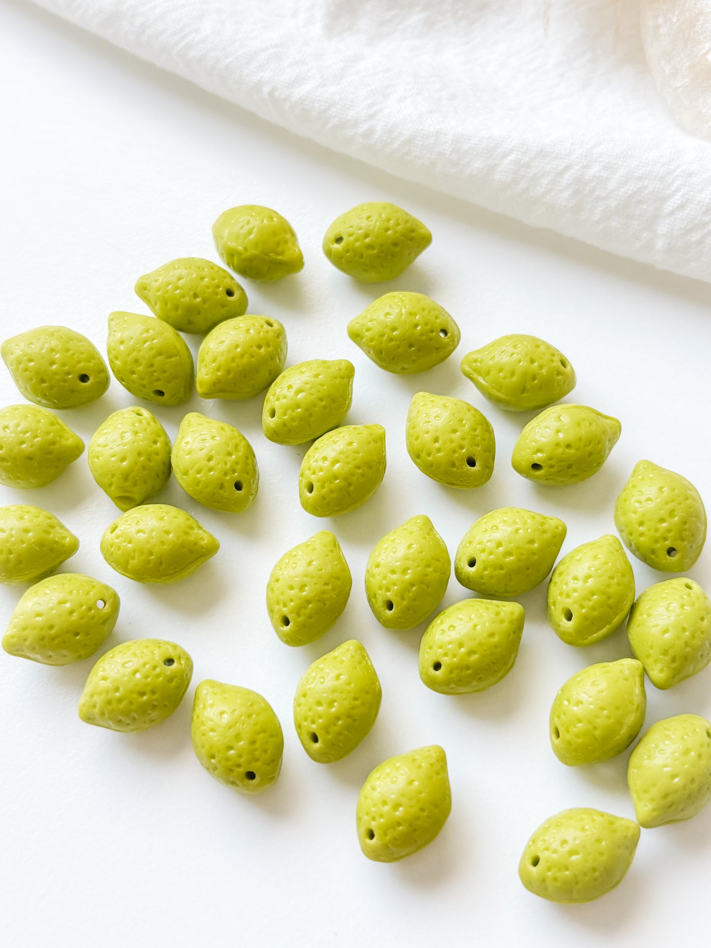 Czech glass bead lime 14x10mm