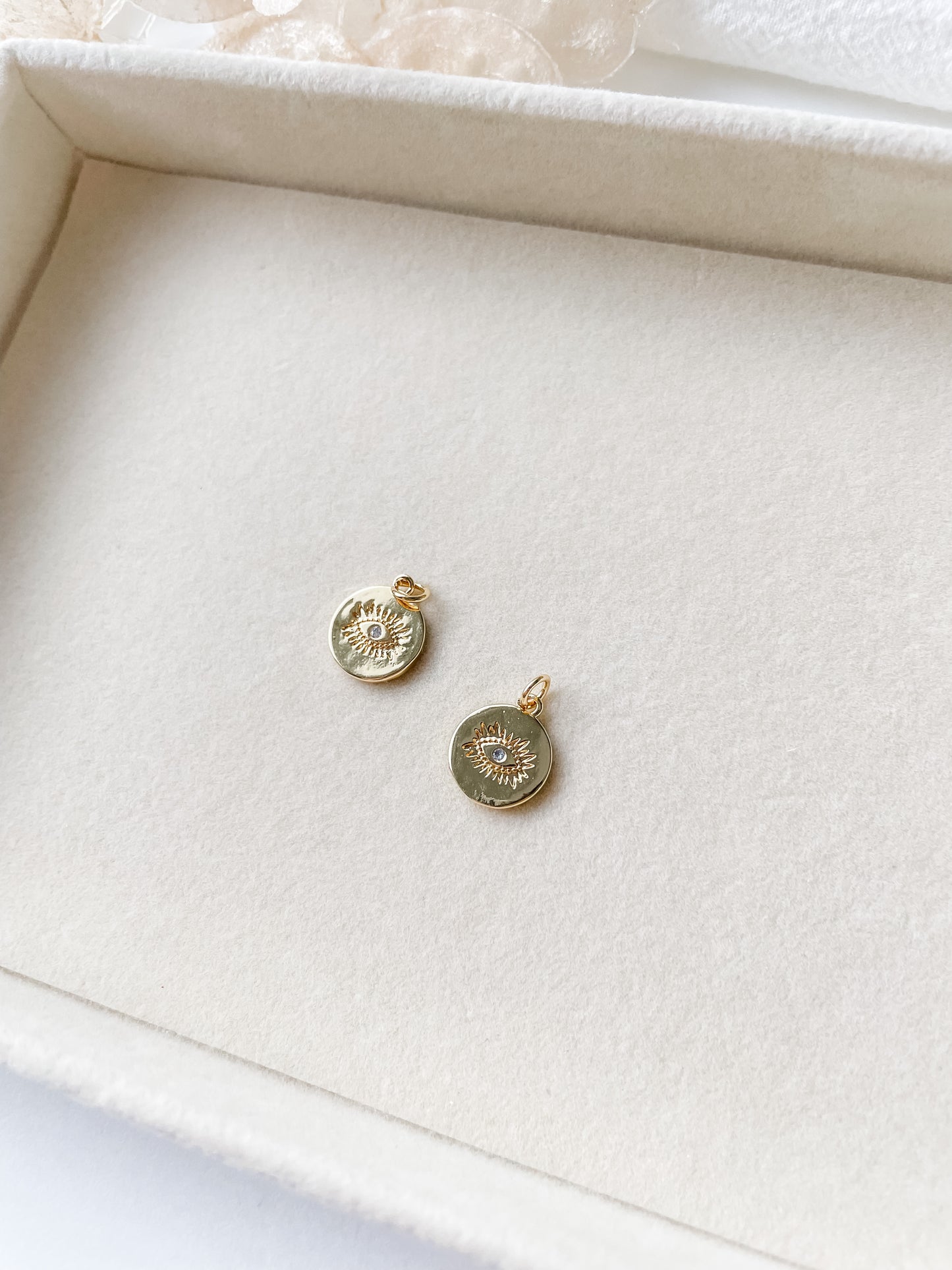 Hängcirkel 15x13x1,5mm, mässing, 1 st