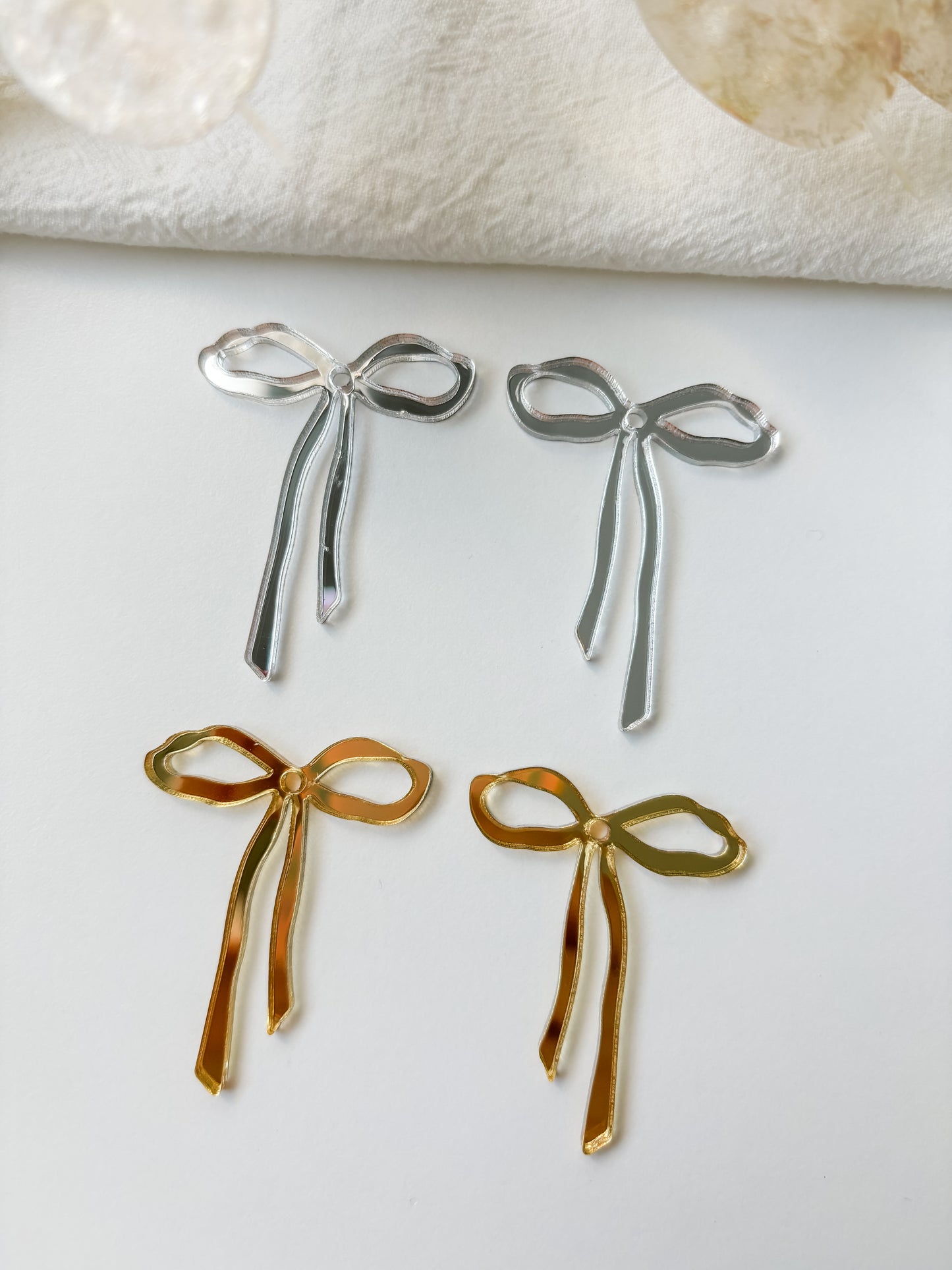 Pendant bow 50x36mm, 1 pair