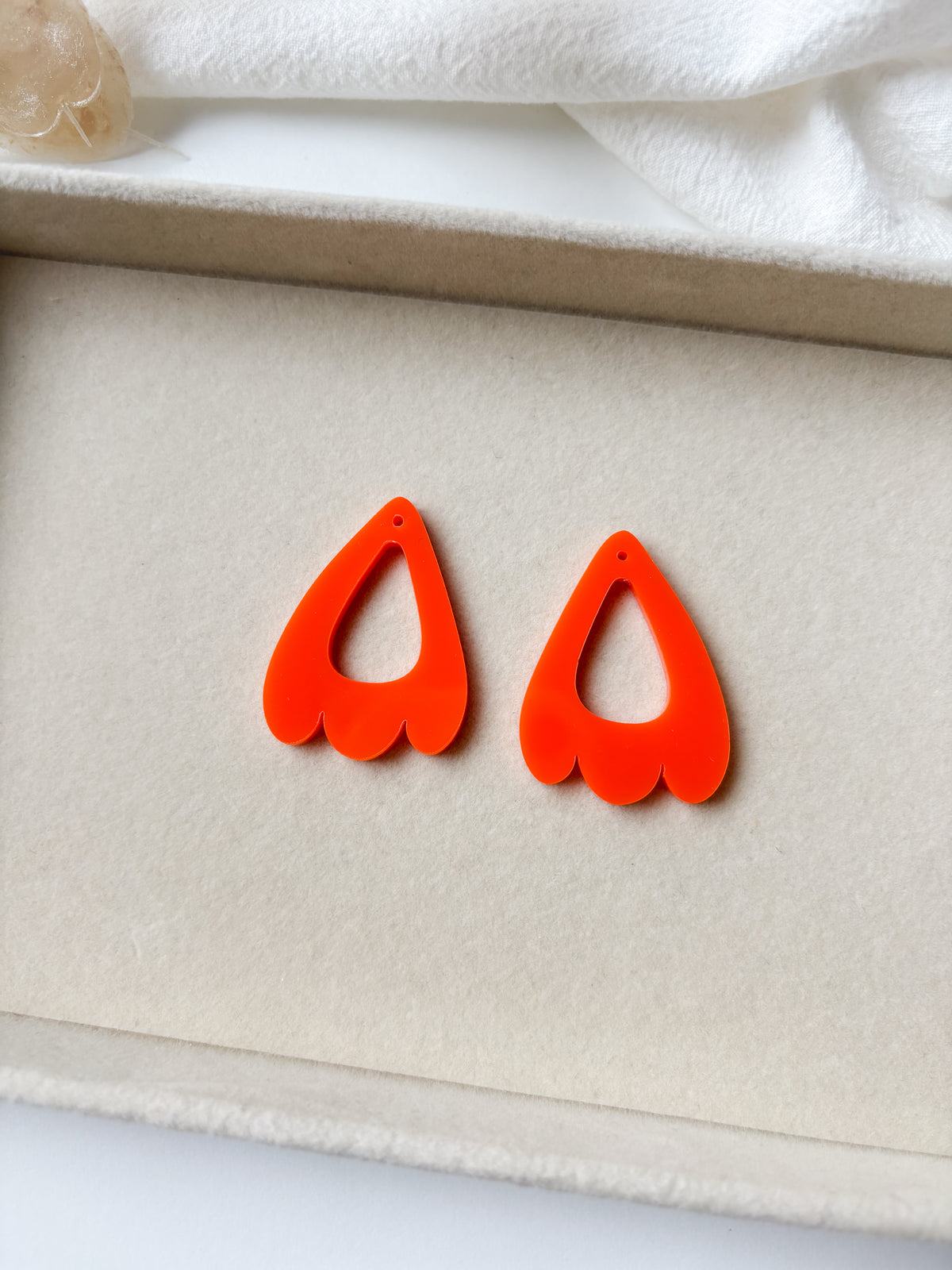 Pendant orange 40mm