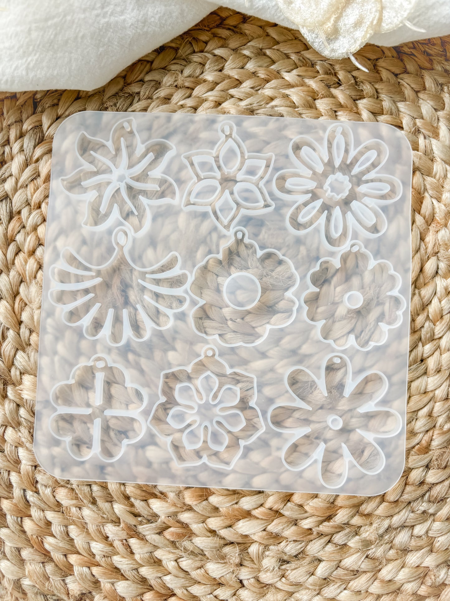 Silikonform blommor 133x131x4,5mm