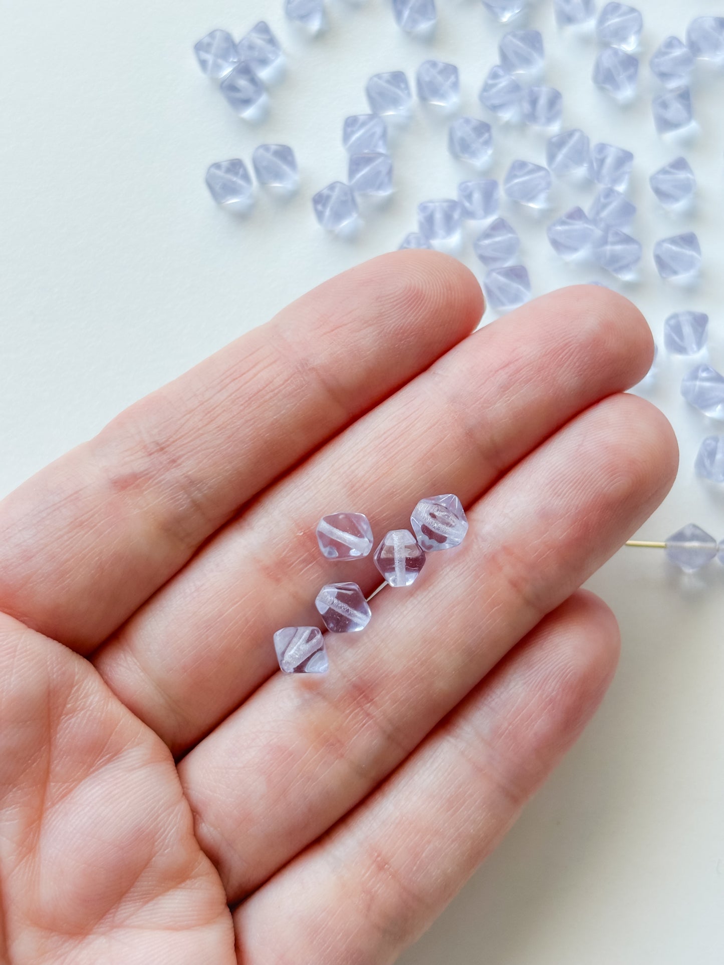 Glass bead 6mm, Czech glass bead, lilac, 50pcs