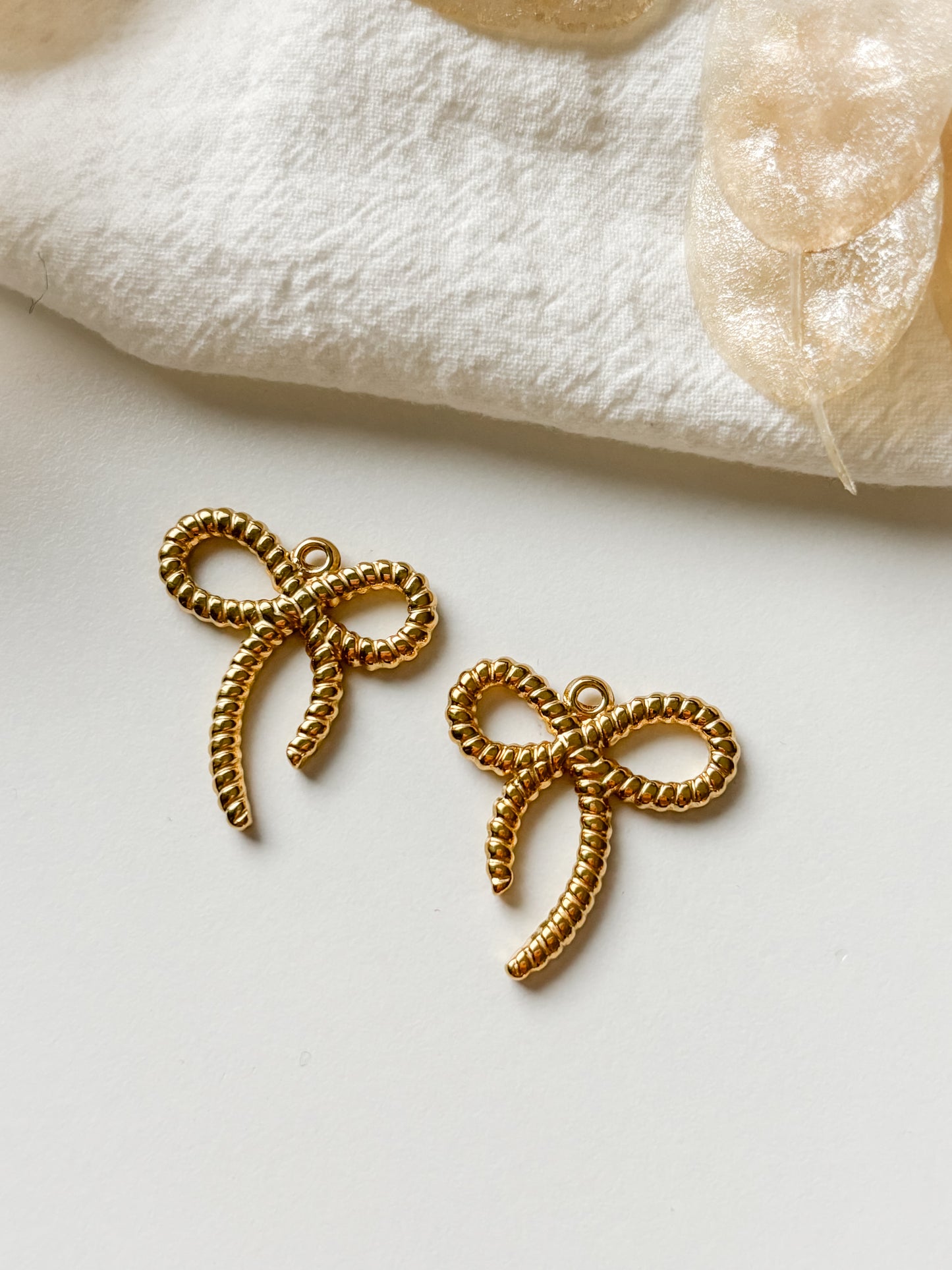 Riipus rusetti RST316, 29x28x3mm, 1kpl