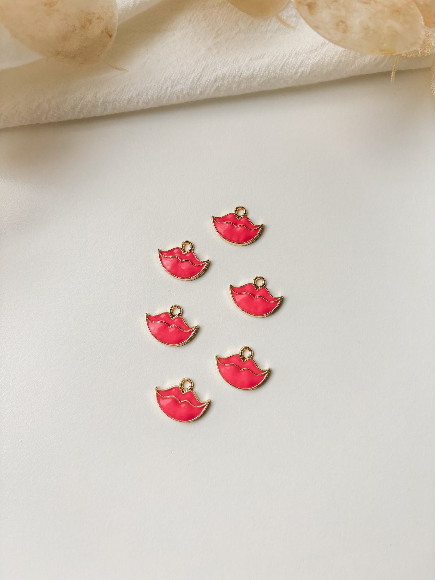 Hängande läppar 11,5x15,5x2mm, 1 st