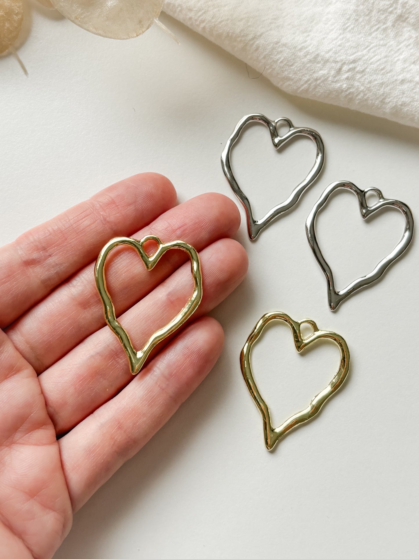 Pendant heart 36.5x29x2mm, 1pc