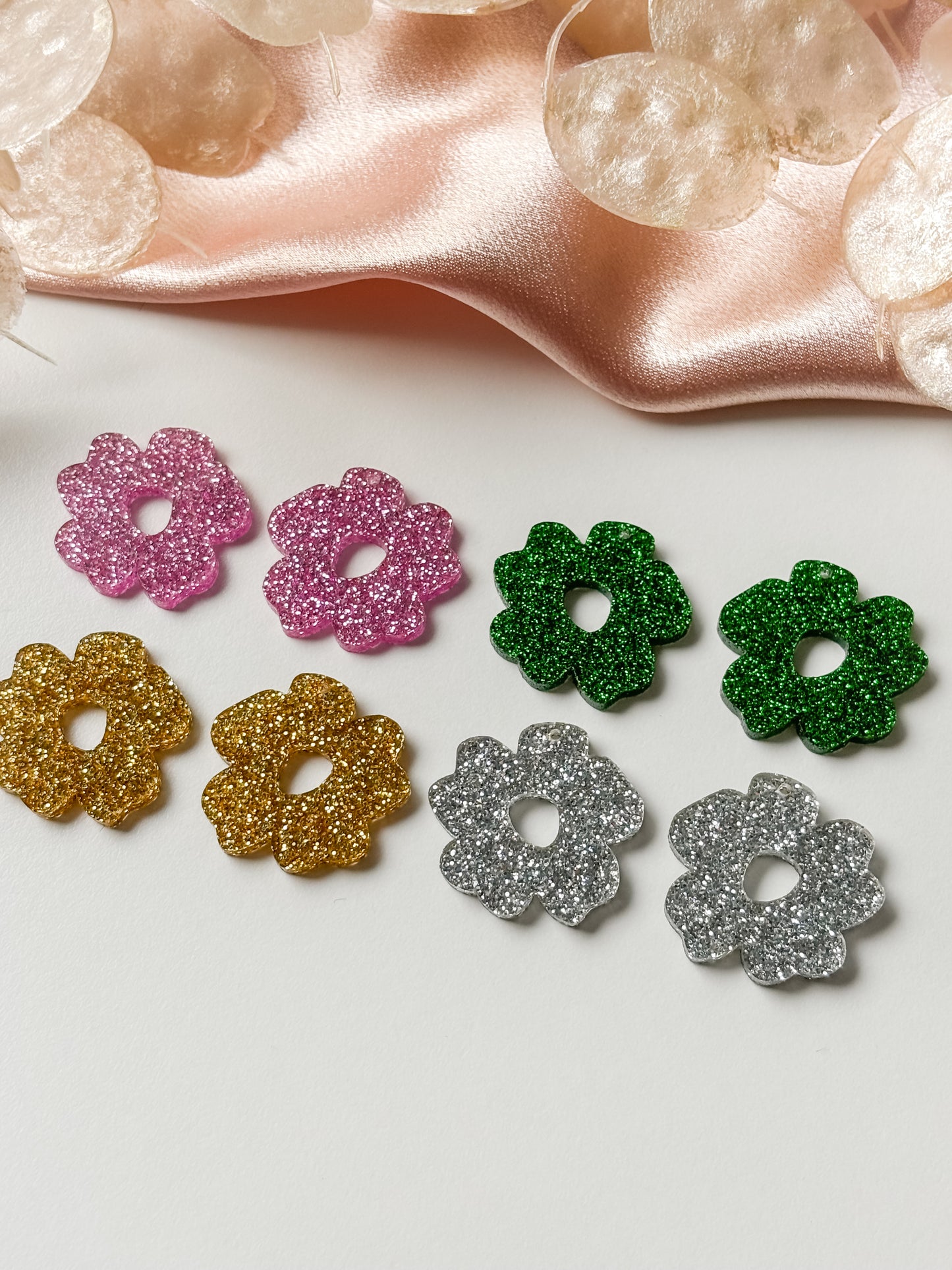 Pendant flower, 1 pair