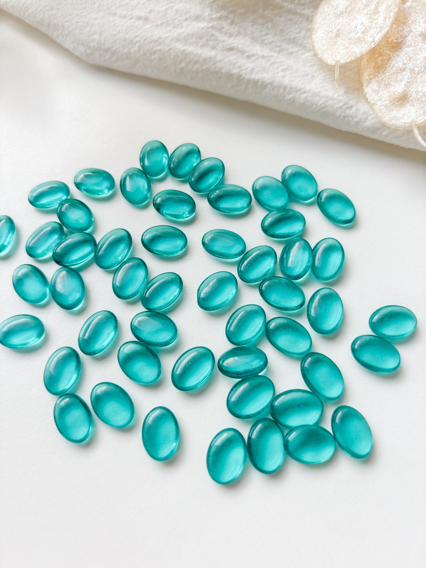 Glass bead 13x9x4.5mm, without hole, 6pcs