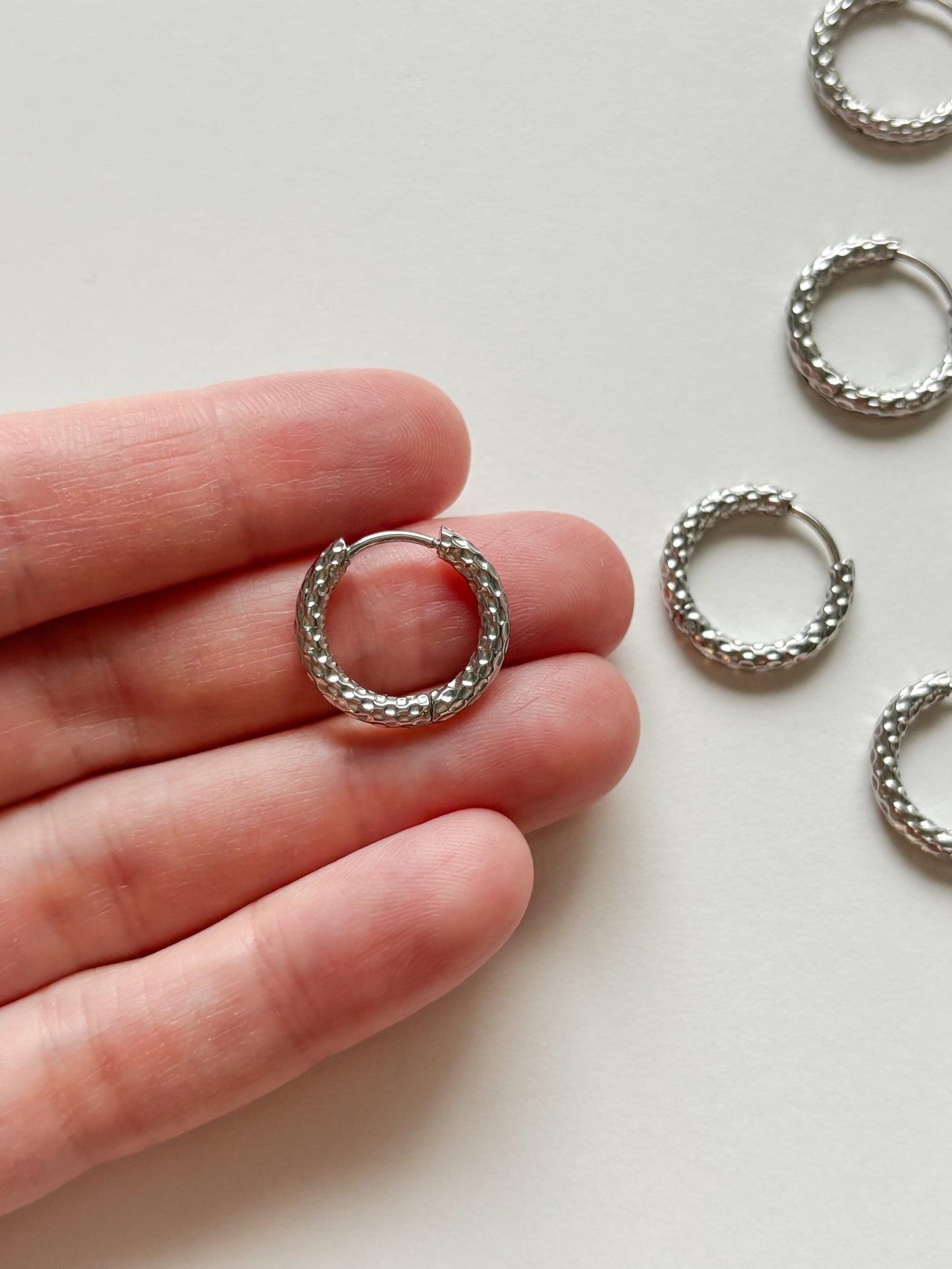 Earring hoop textured 16.5x2.5mm, RST304, 1pair