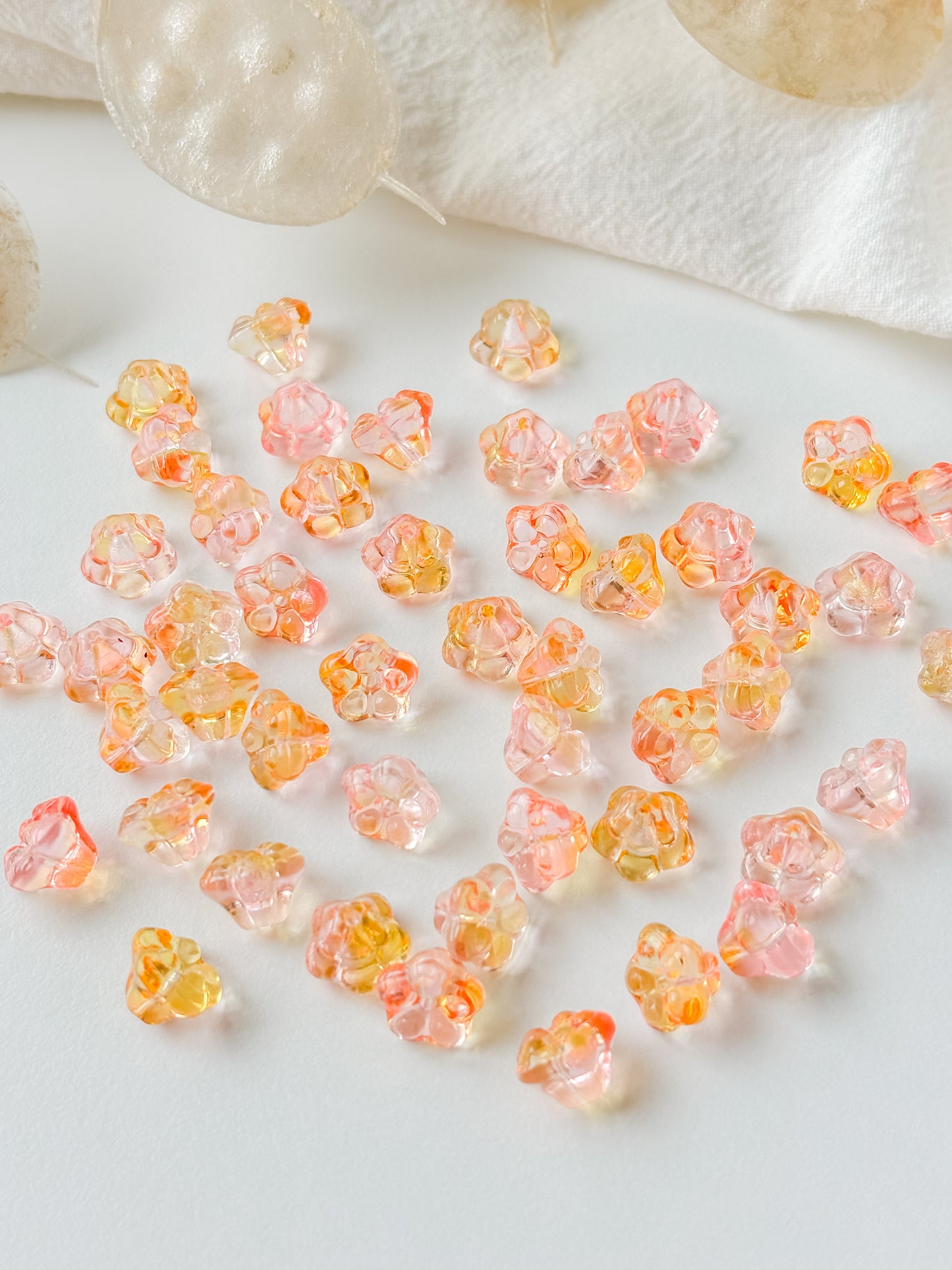 Glass bead flower 10x7mm, 6pcs