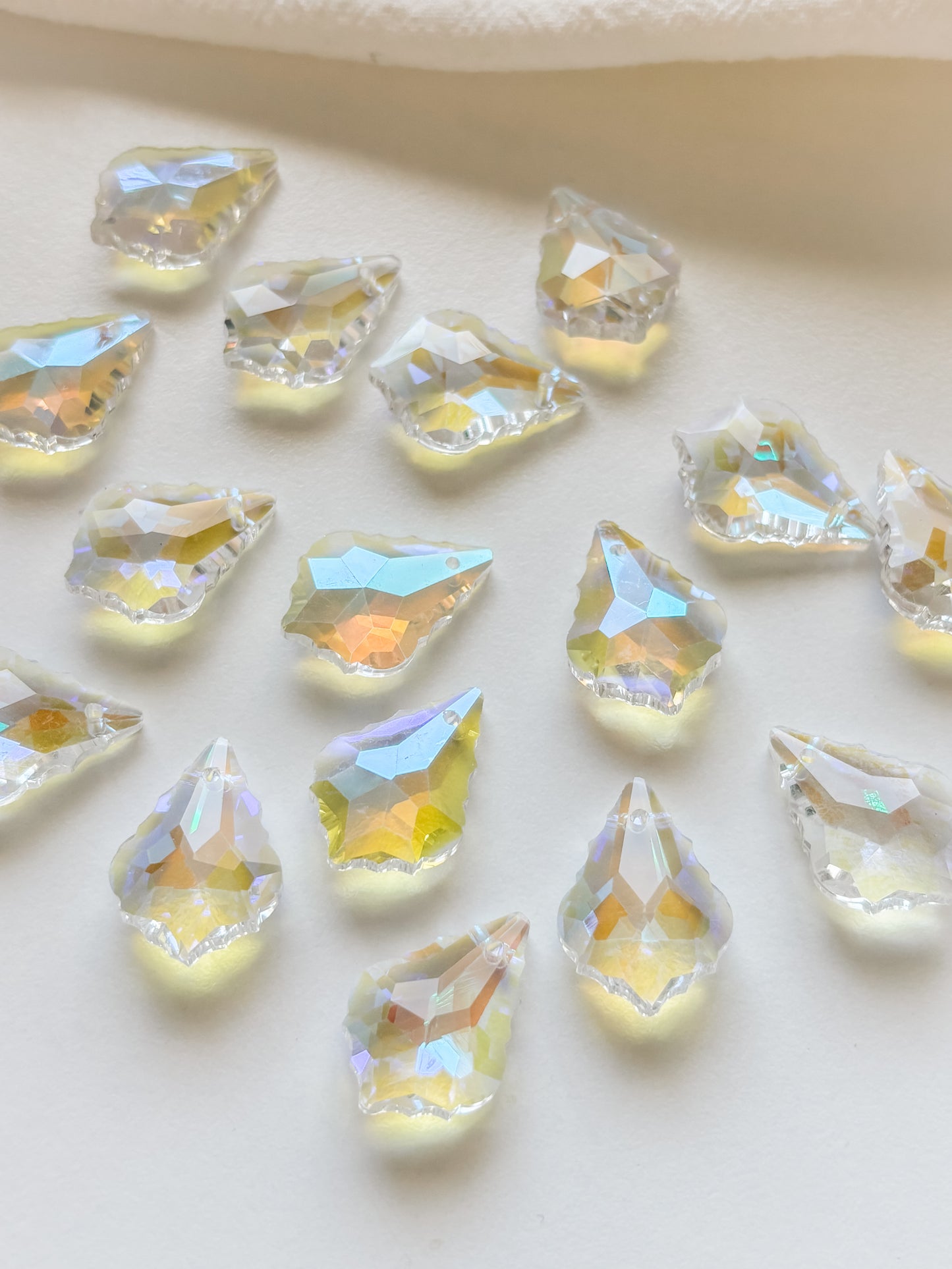 Glass pendant 22x15.5x8.5mm, 6 pcs