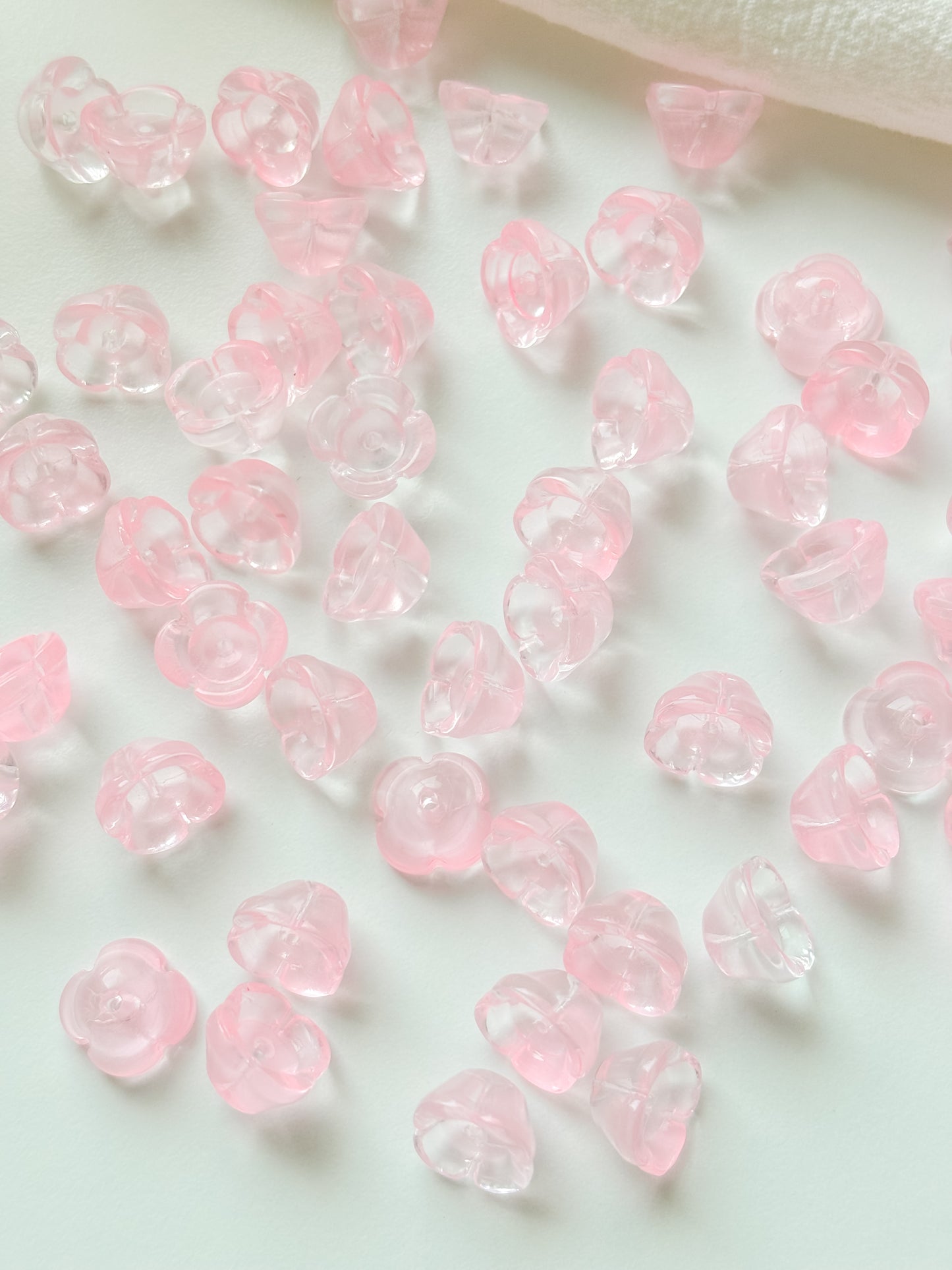 Glass bead flower 11.5x11.5x7mm, 10pcs