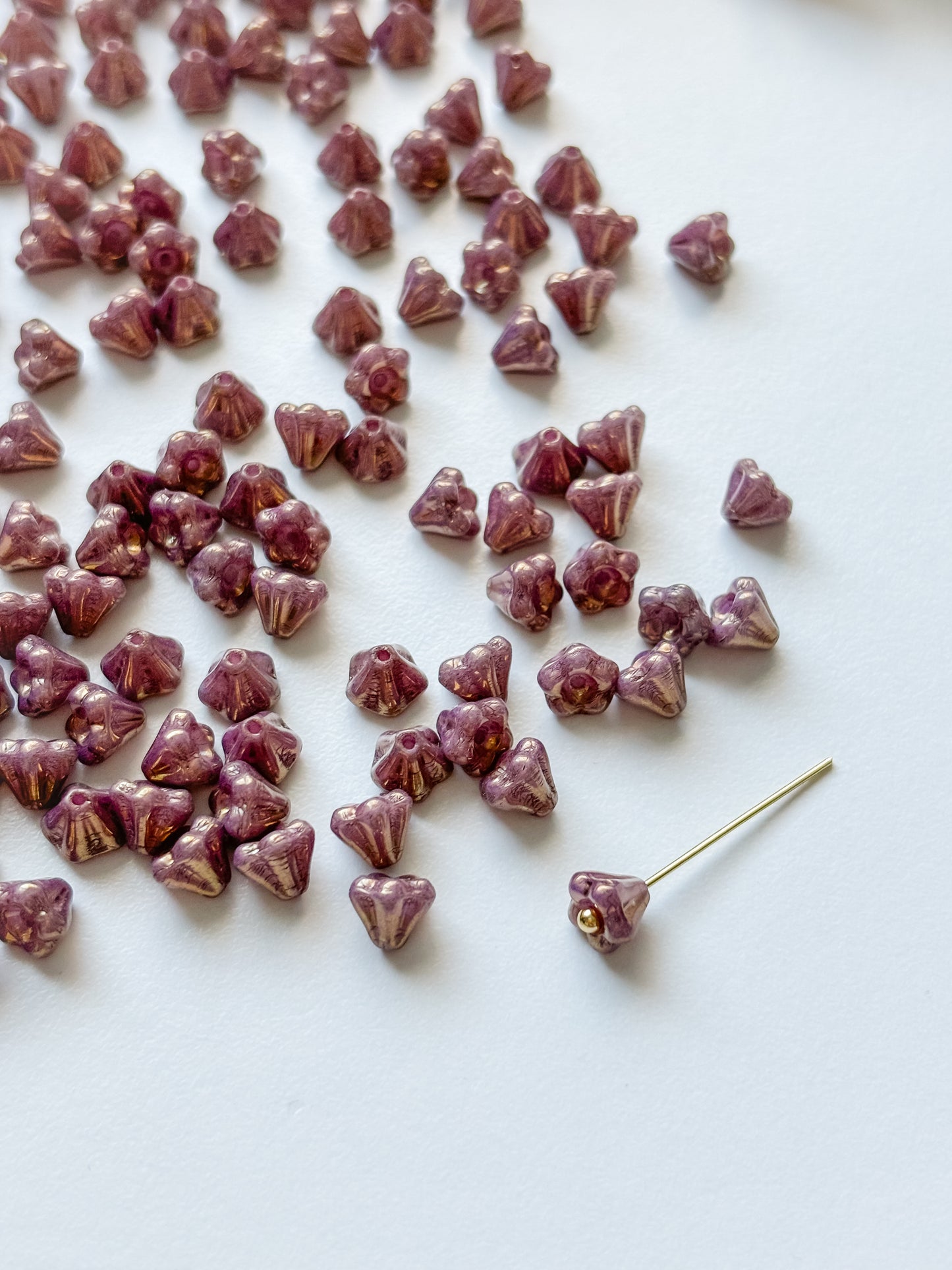Glass bead flower 4x6mm, Czech glass bead