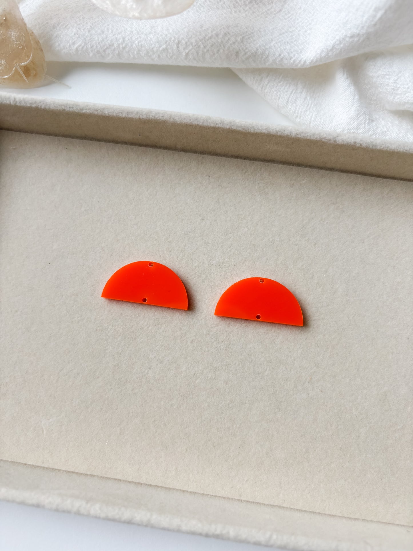Jewelry divider orange 15mm