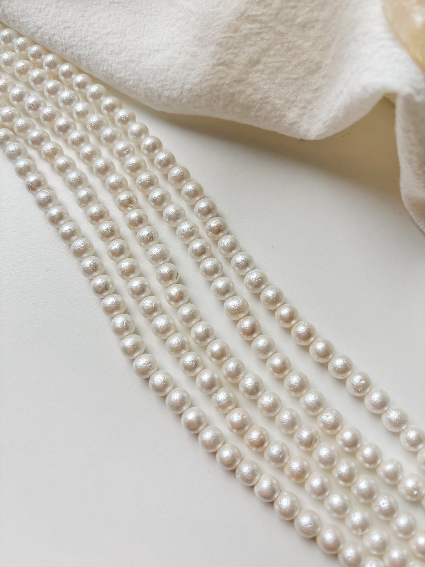 Textured bead 6mm, approx. 68pcs.