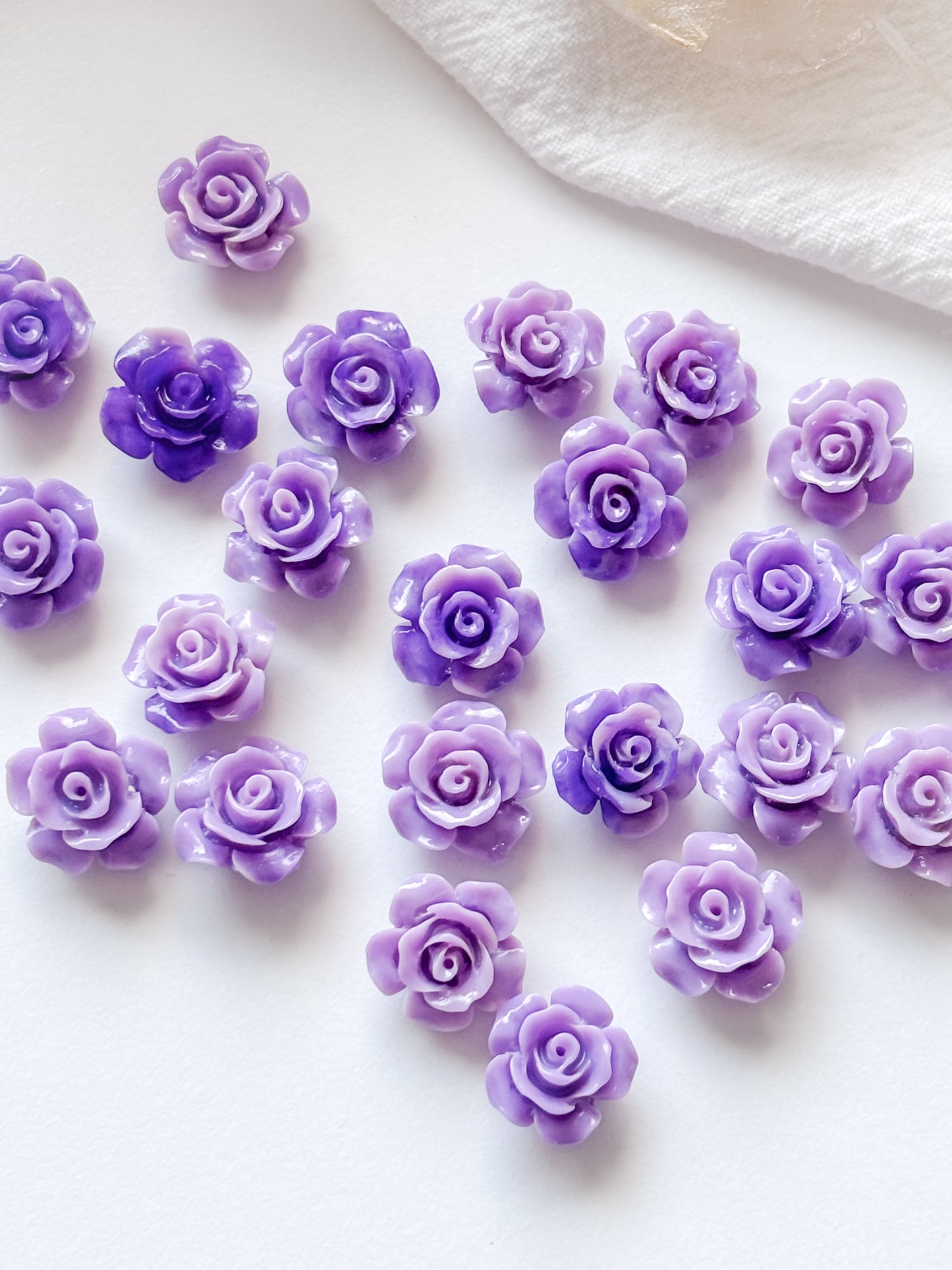 Pearl rose 12x12x7mm, 10pcs