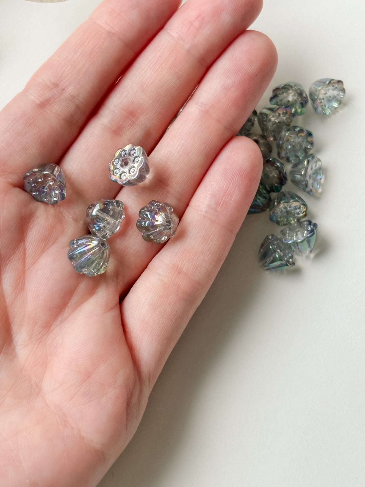 Glass bead flower 11x10.5x8mm, 6pcs
