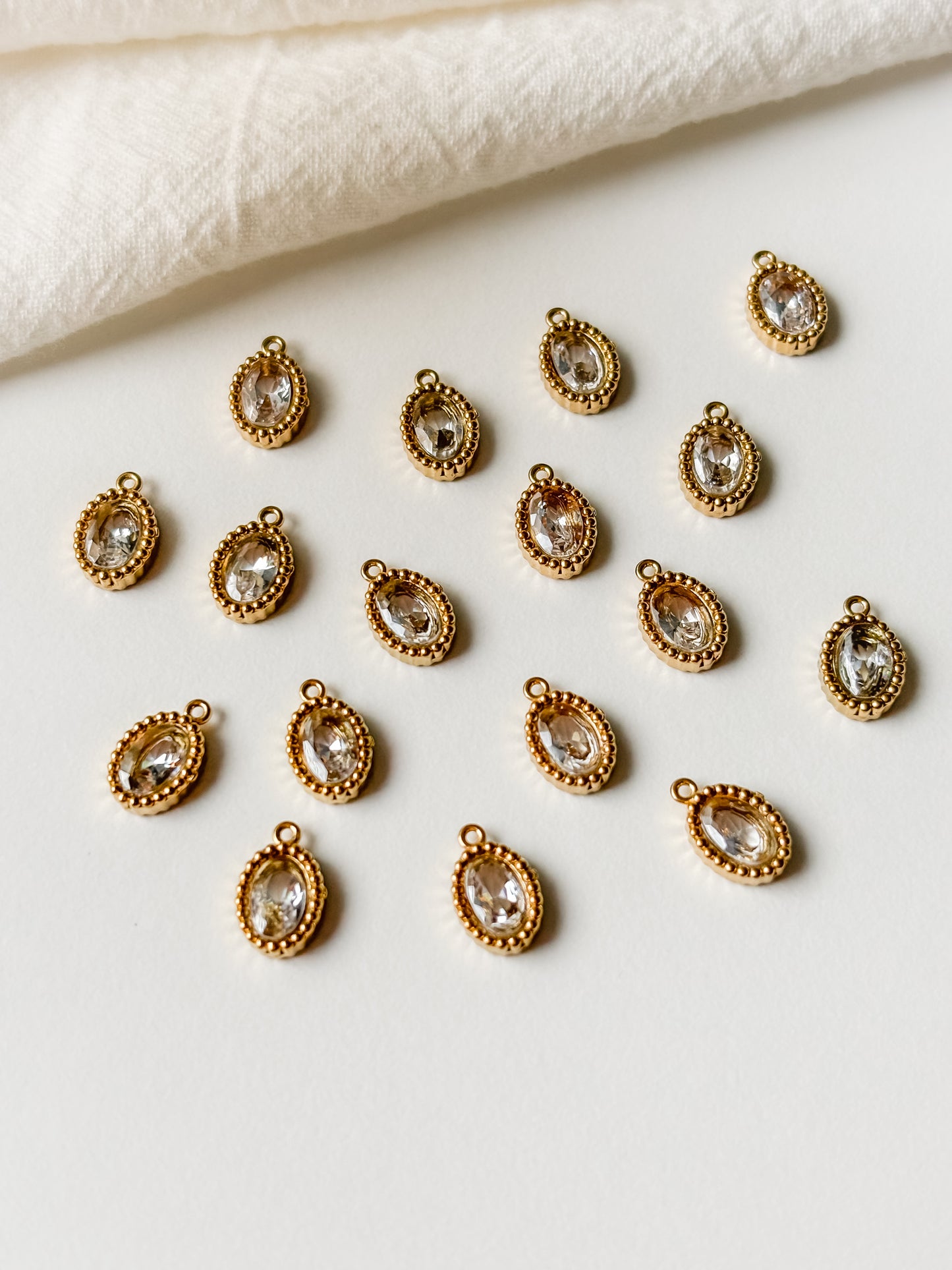 Pendant oval RST304, 10.5x6.5x3mm, 1pc