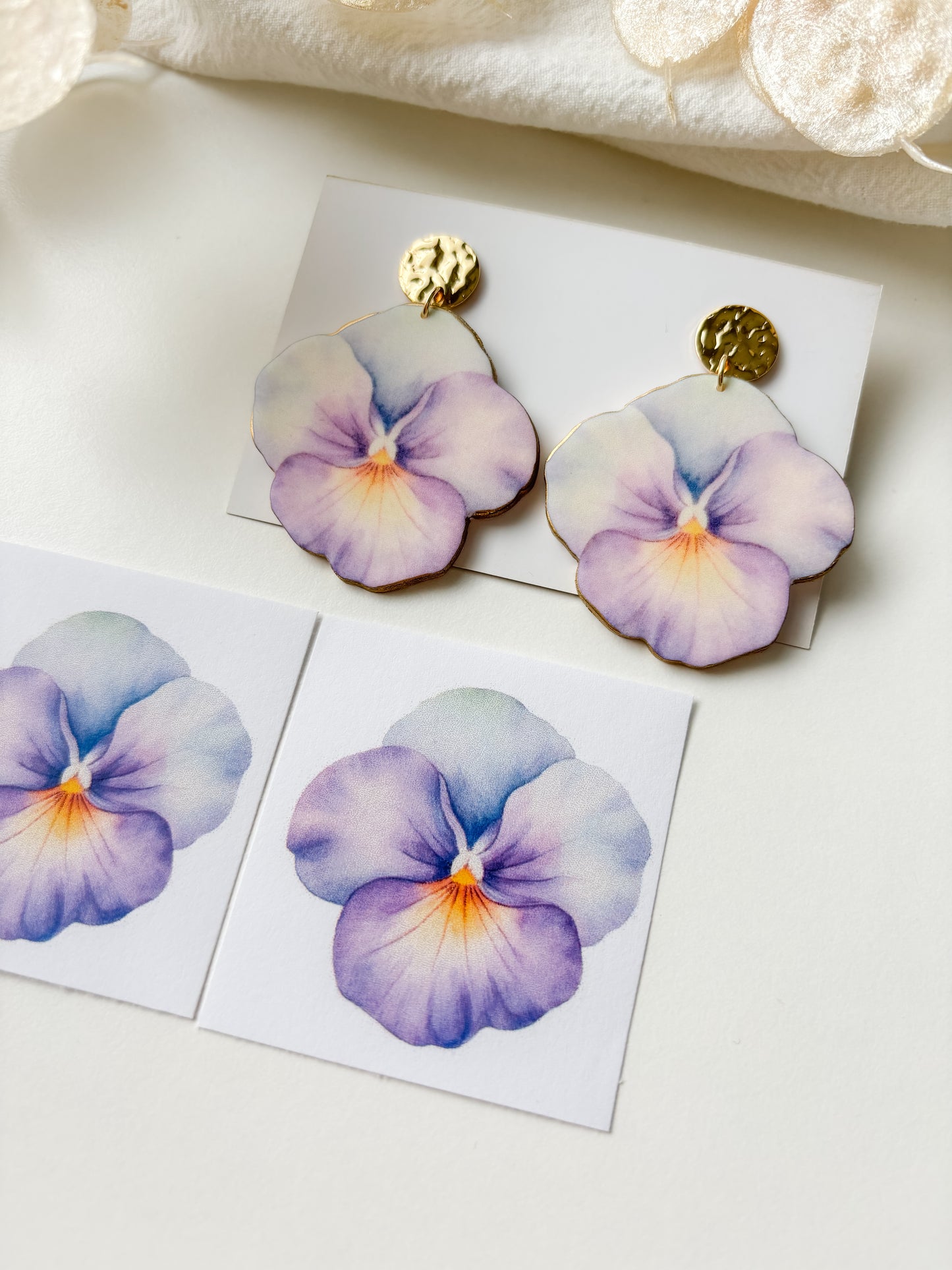 Transfer paper pansy, lilac