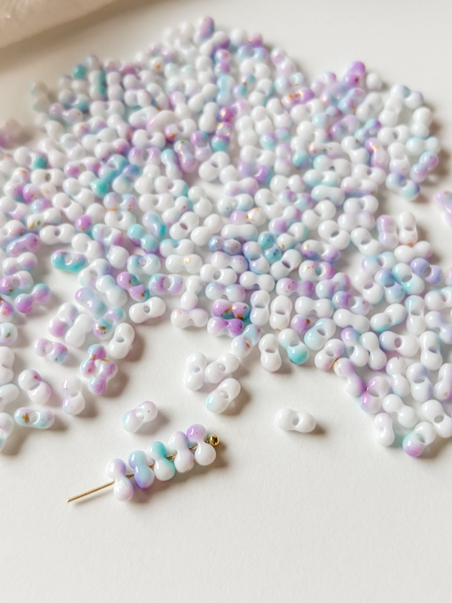 Lasihelmi 5.5~6x3~3.5x3mm, 50kpl