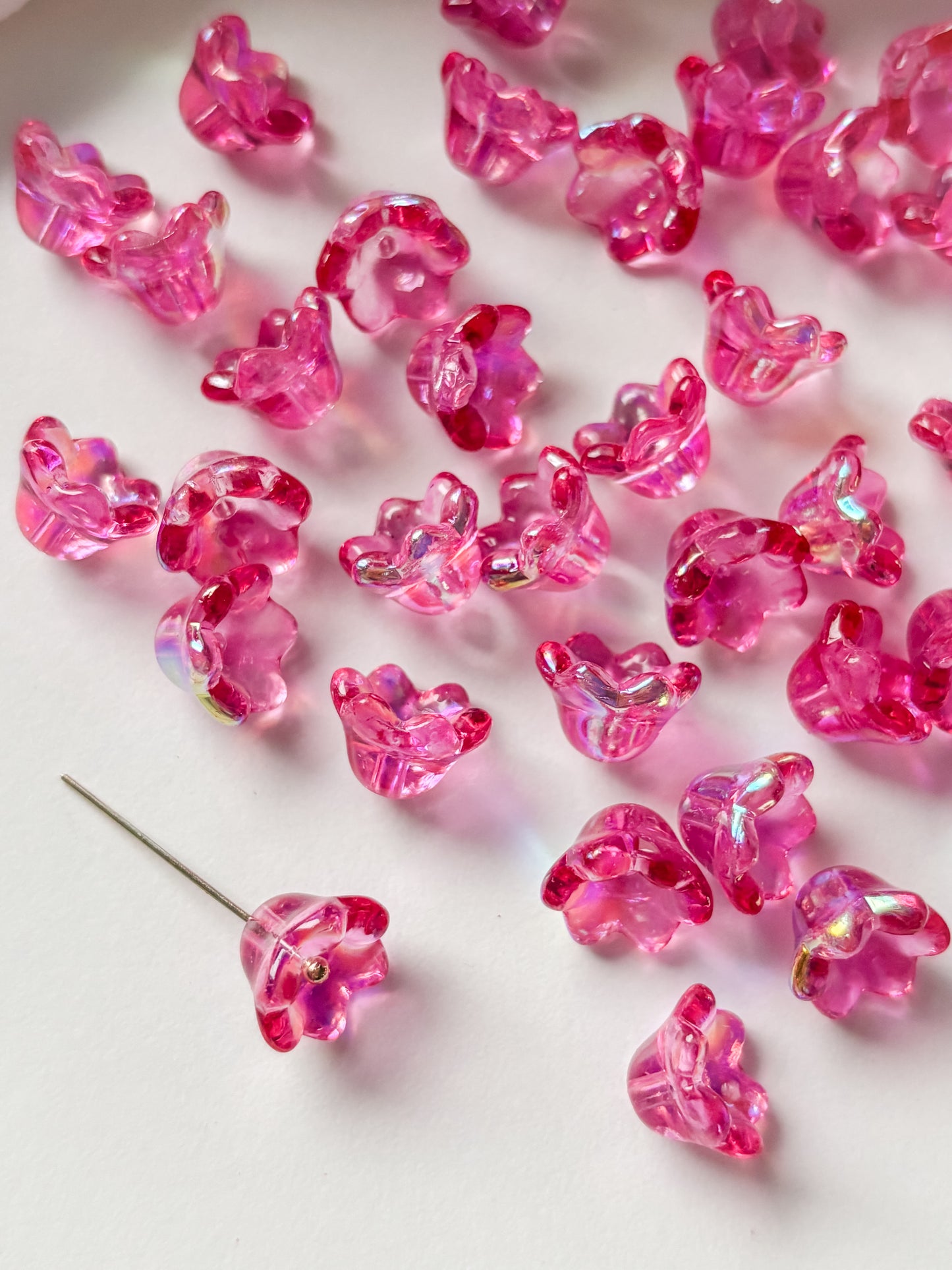 Lasihelmi kukka fuksia 12x8mm, 10kpl