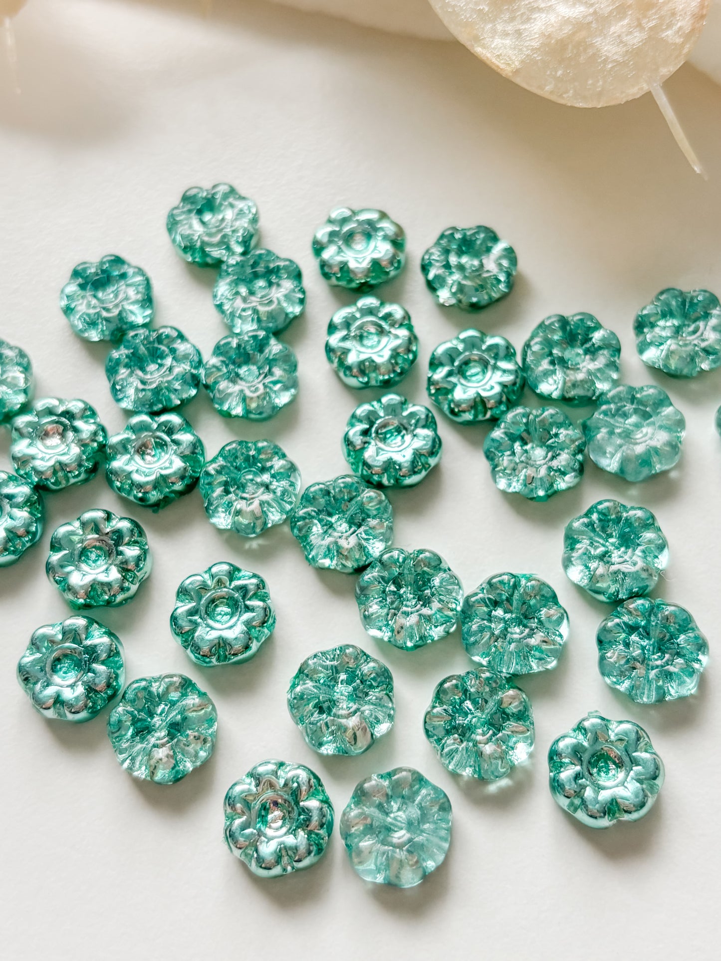 Glass bead flower 10mm, Czech, 10pcs